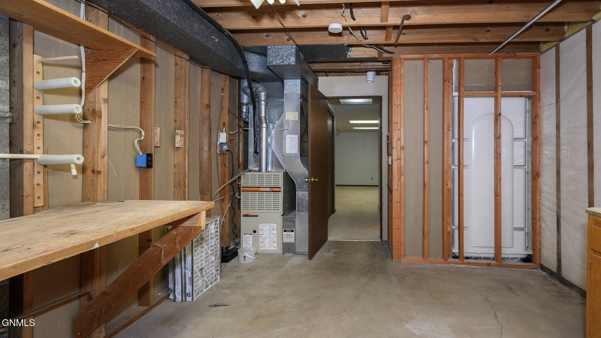 property viewer photo 25
