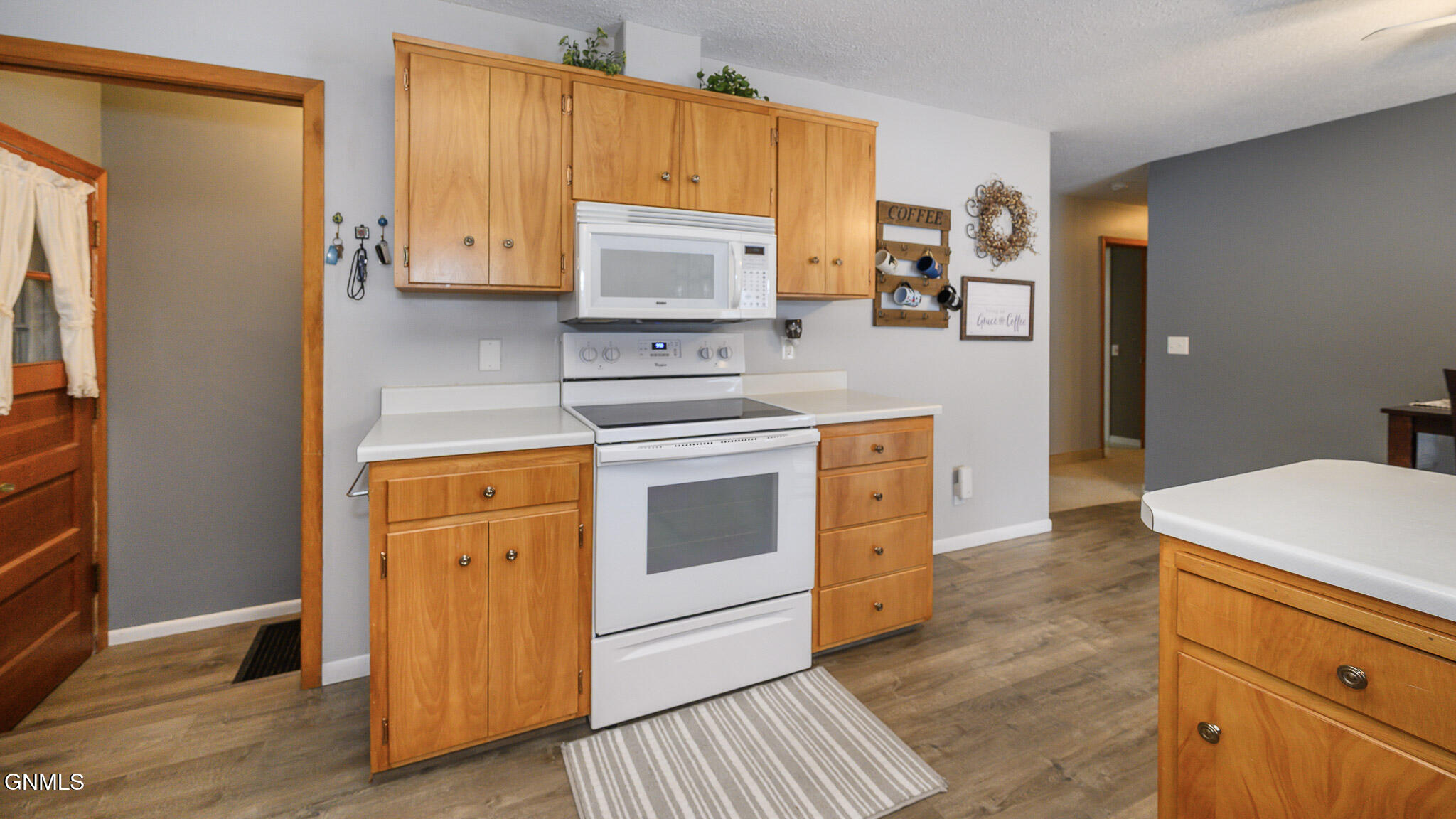 property viewer photo 7