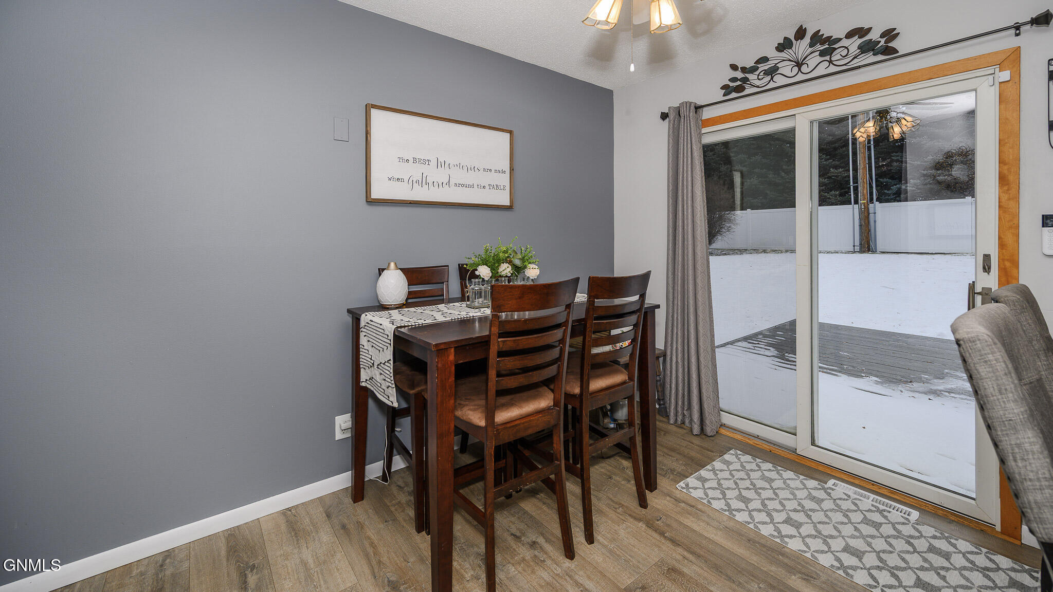 property viewer photo 8