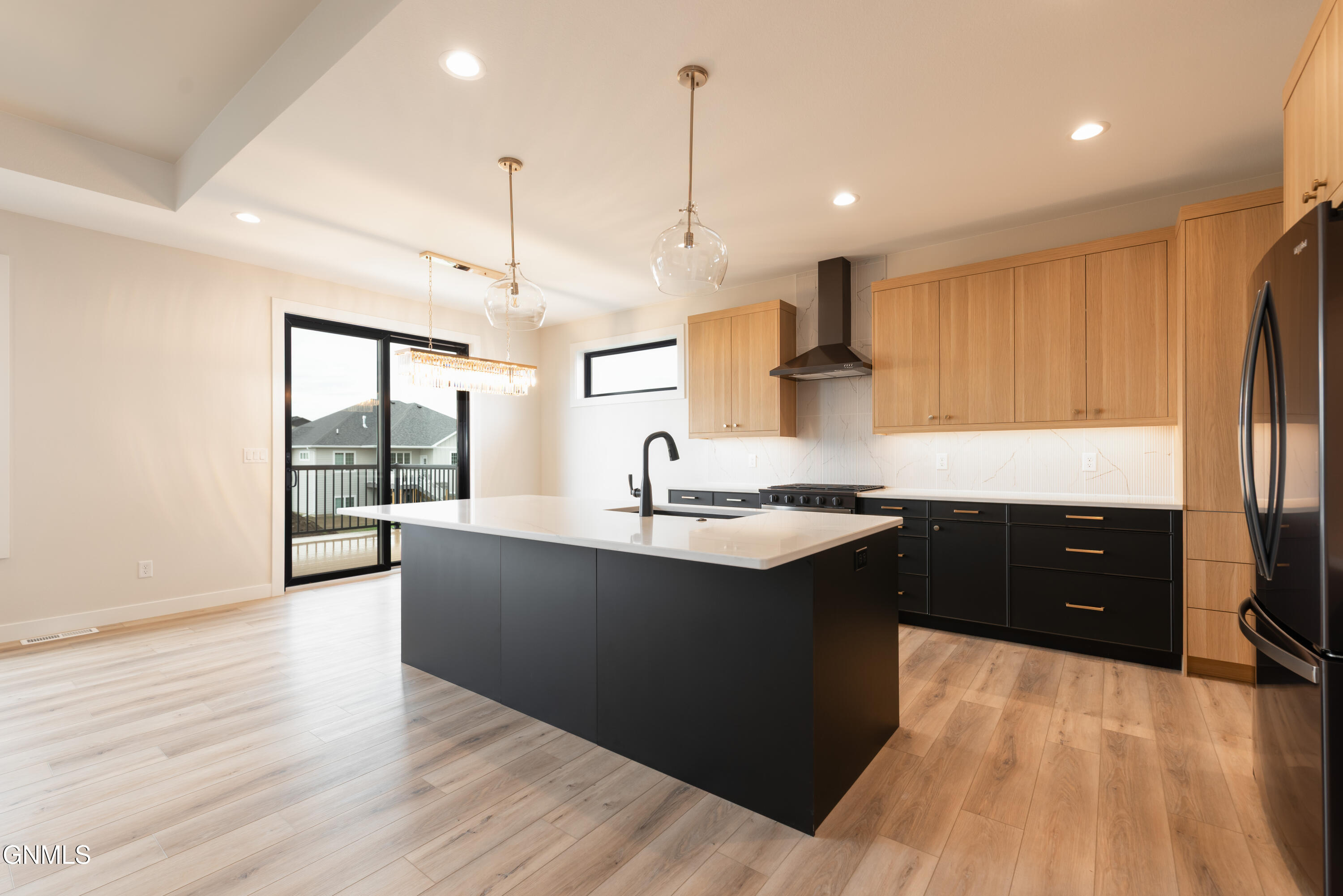 property viewer photo 10