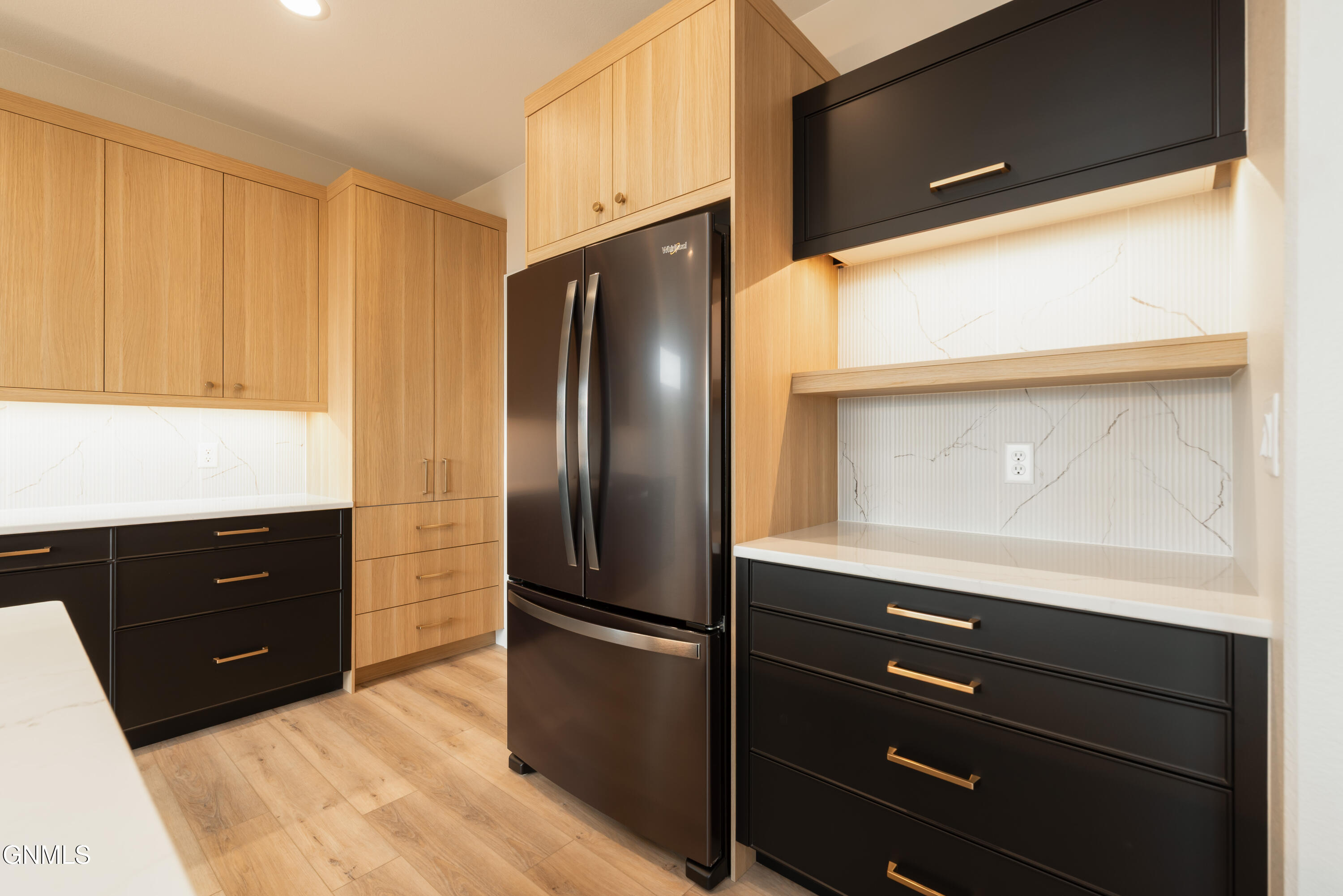property viewer photo 16