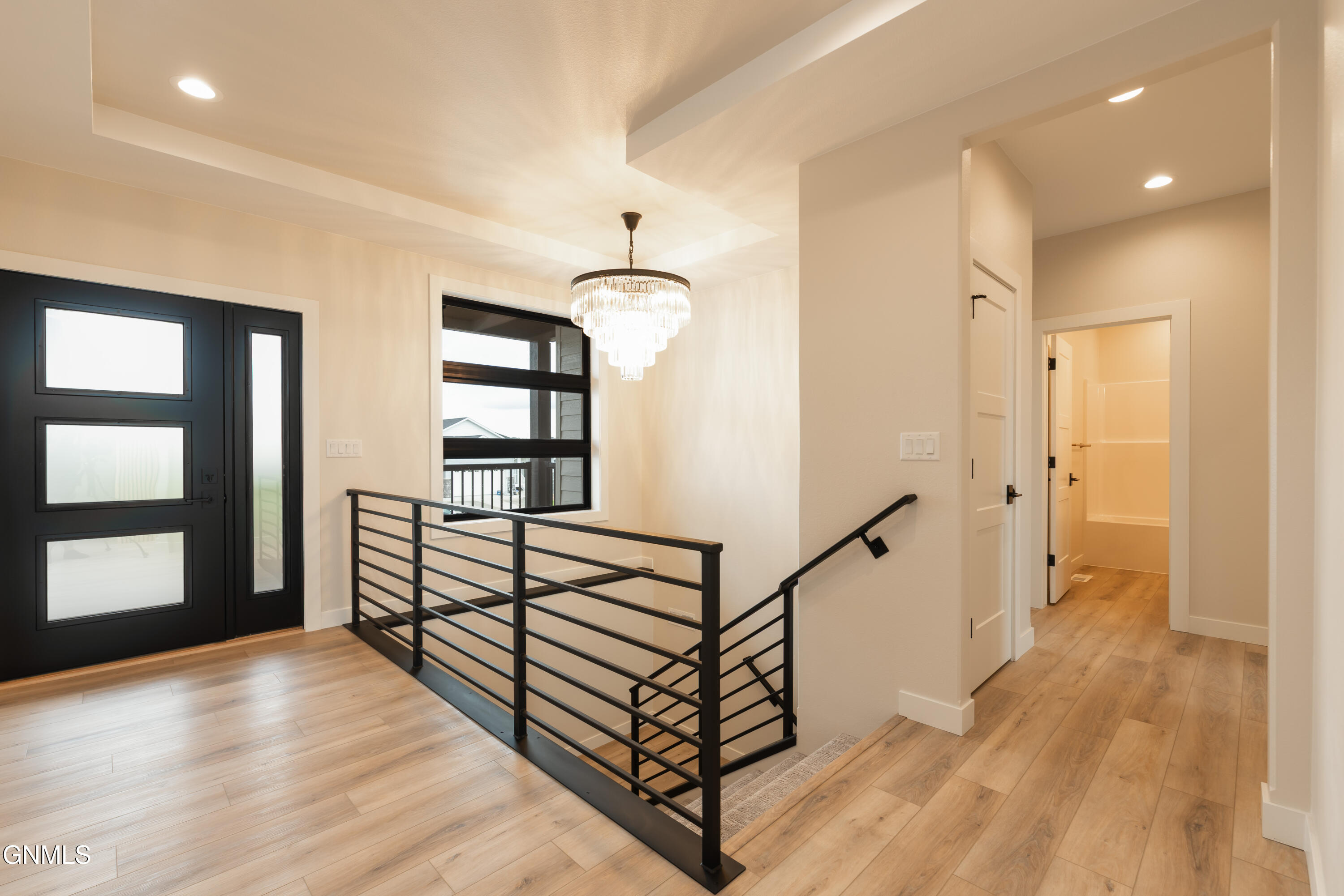 property viewer photo 27