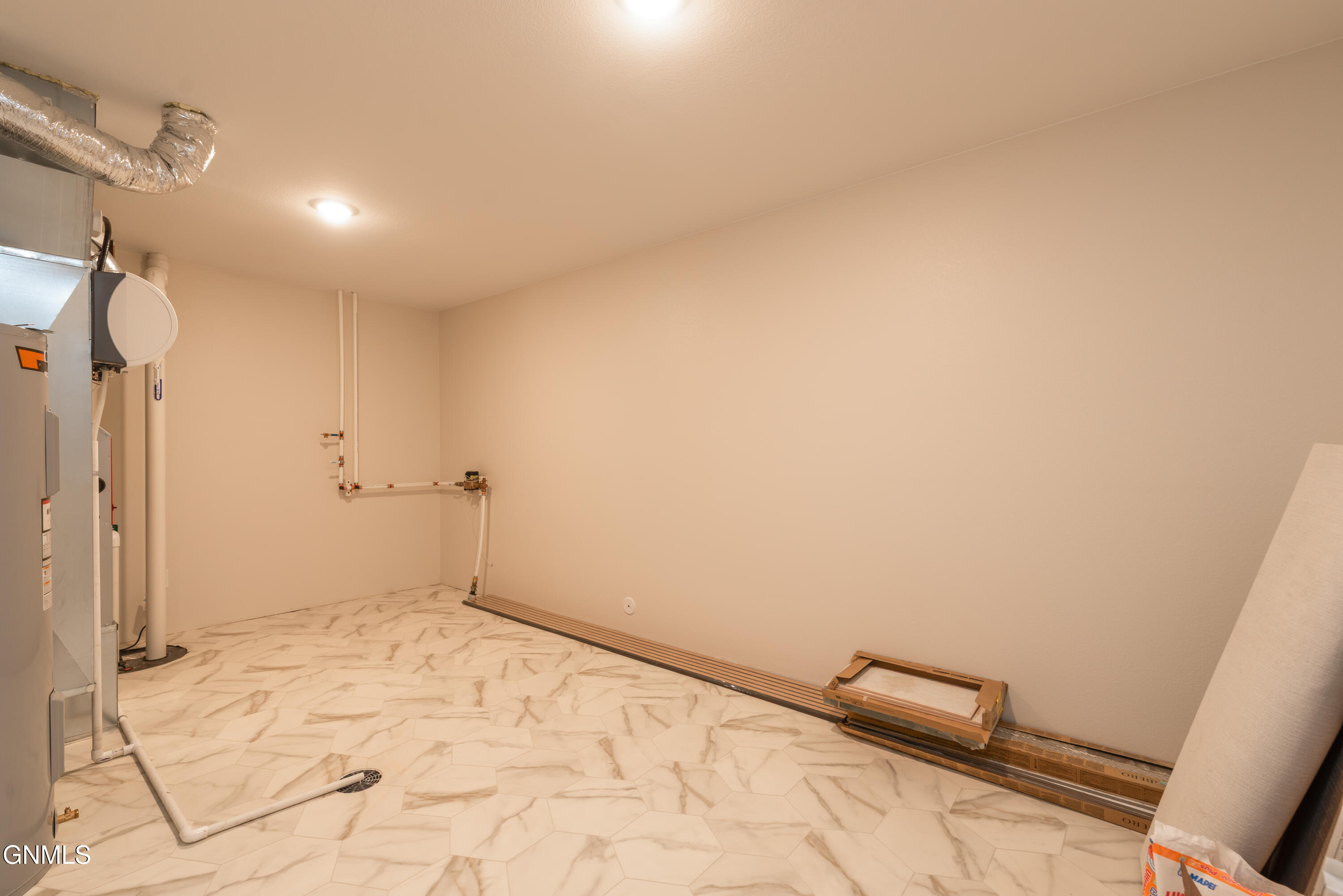 property viewer photo 36