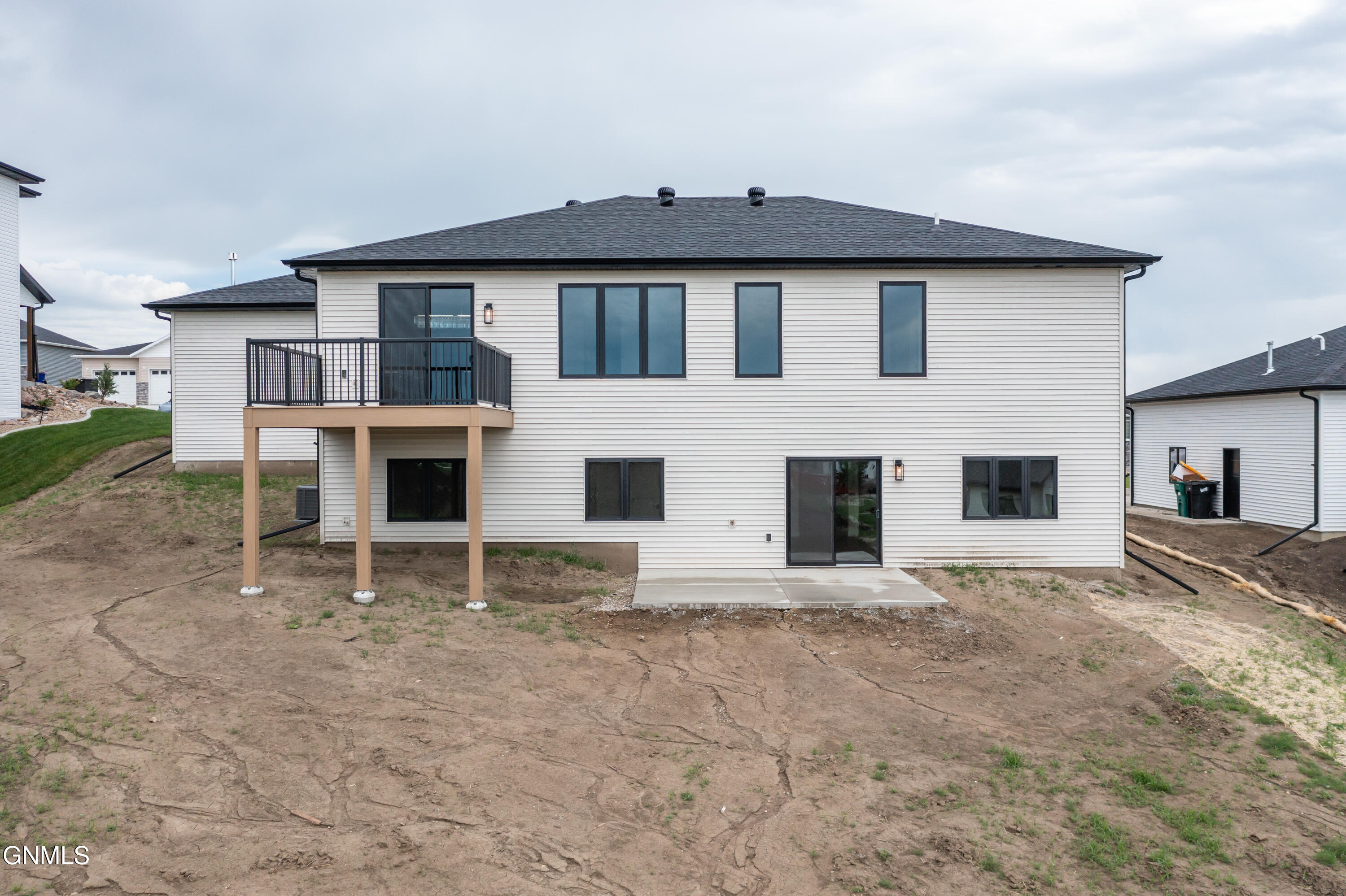 property viewer photo 41