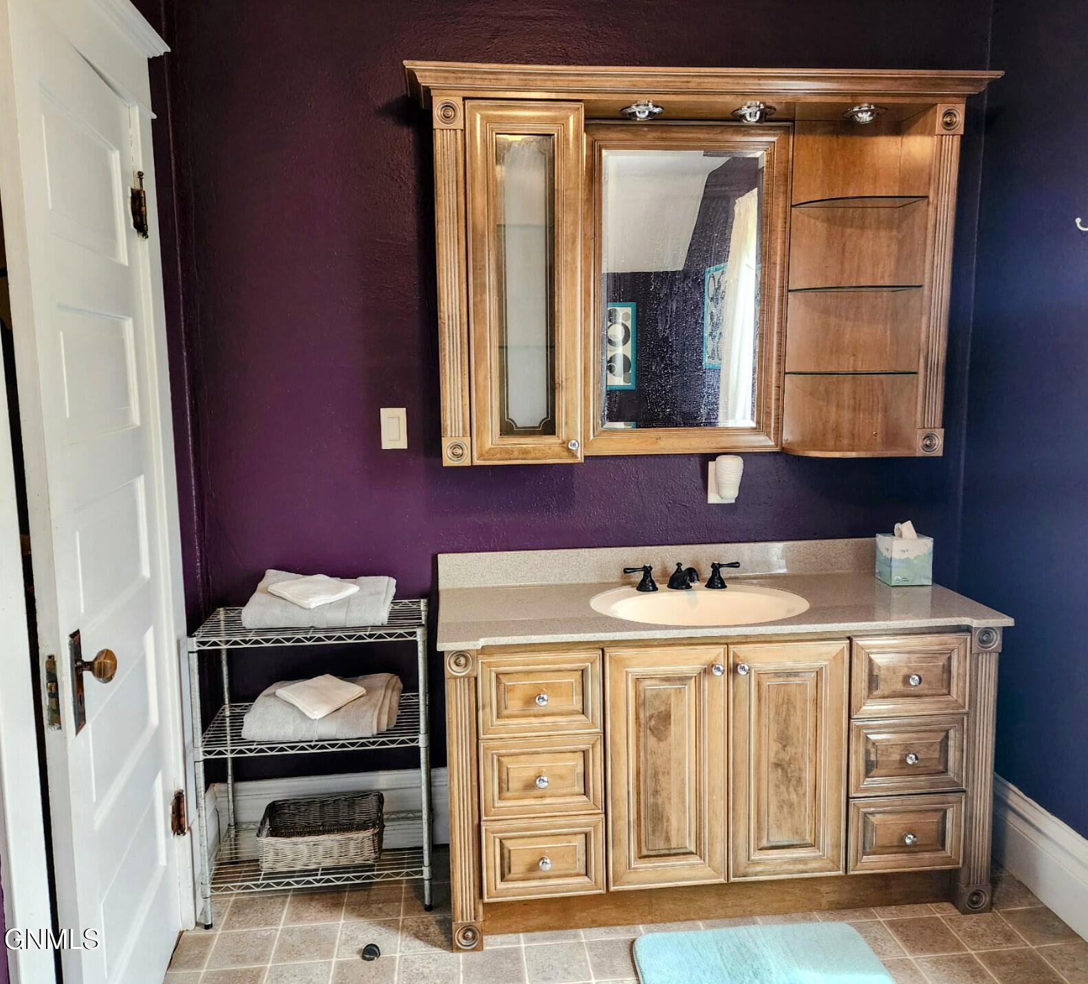 property viewer photo 16