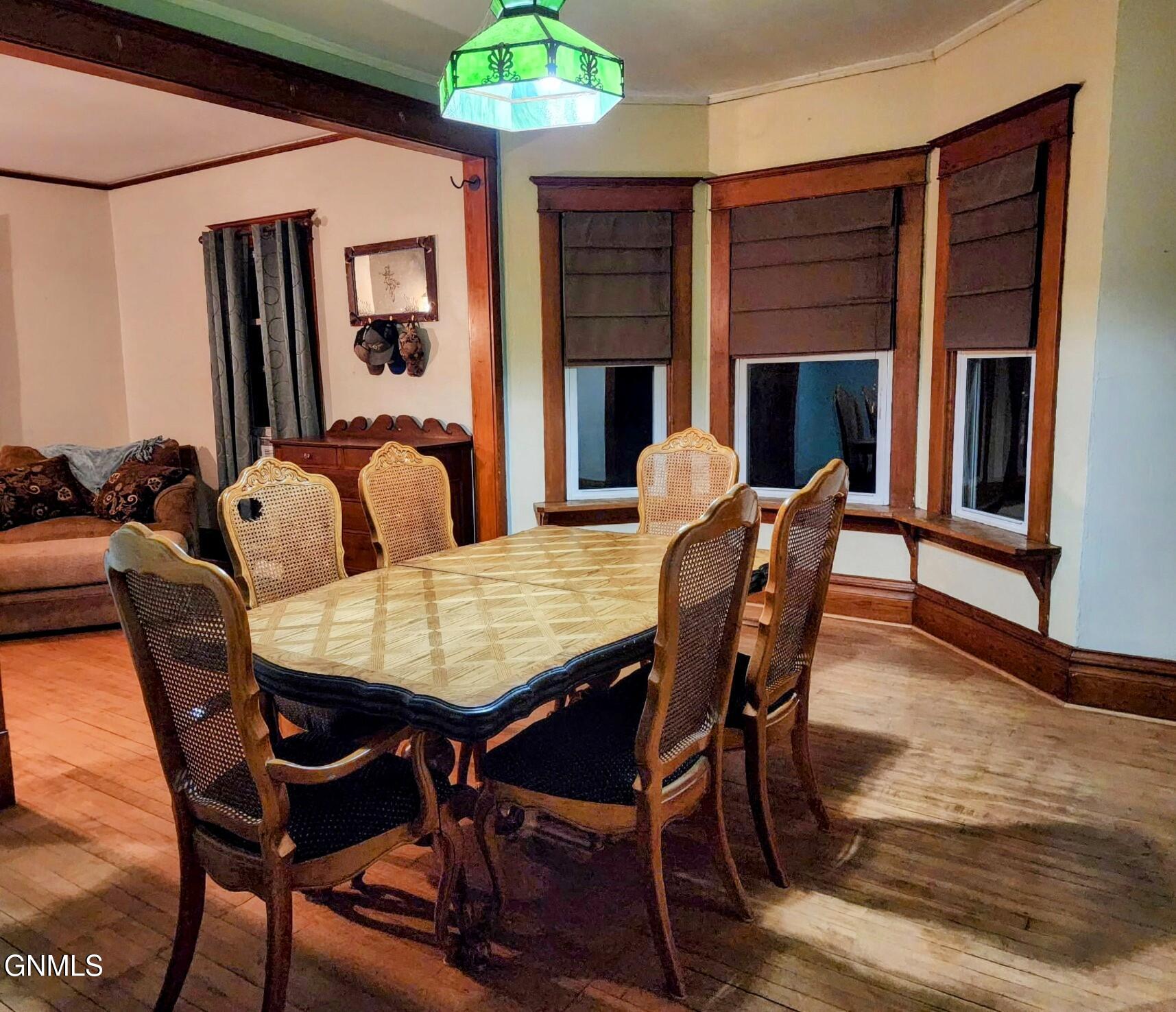 property viewer photo 5