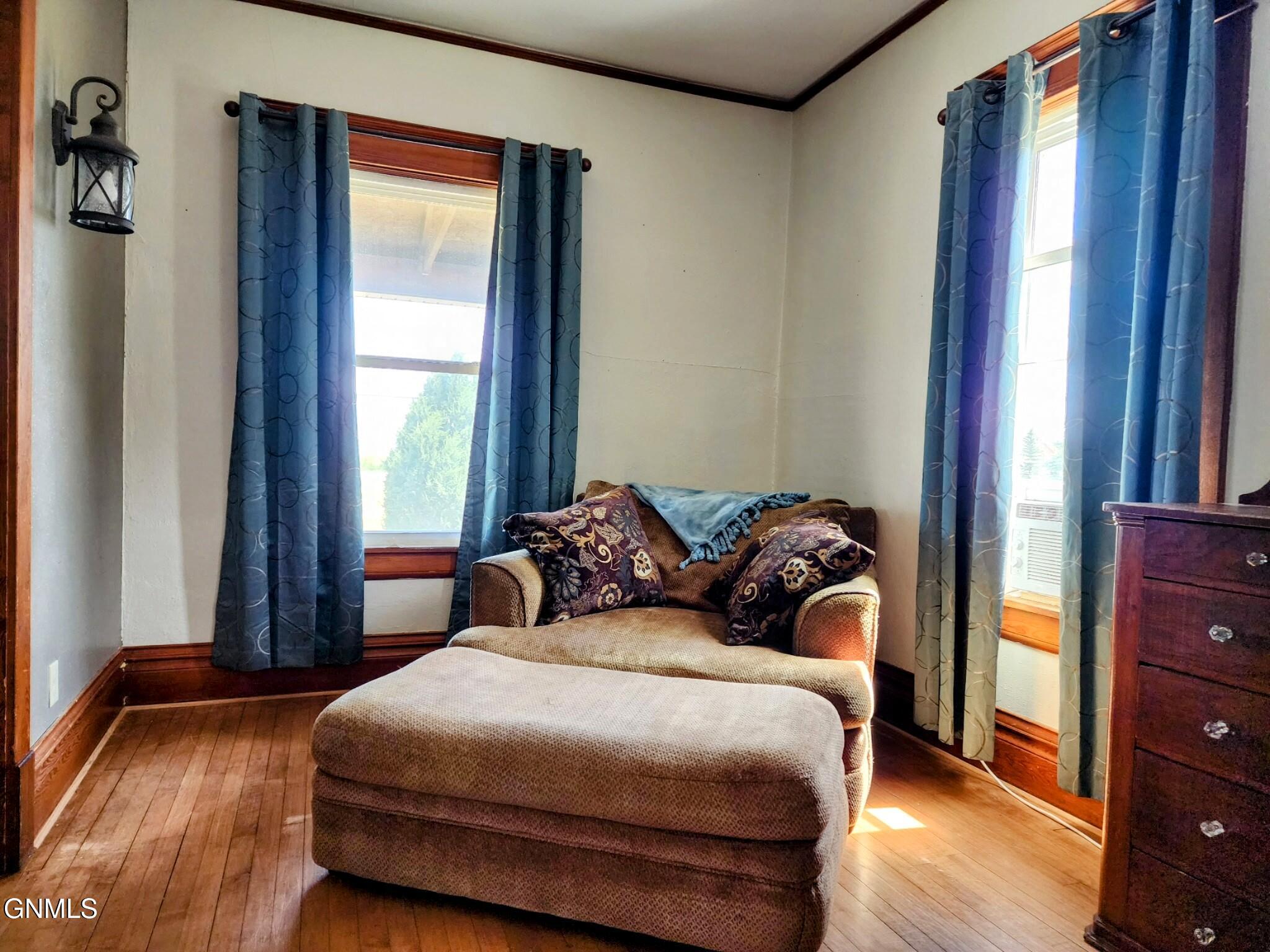 property viewer photo 6