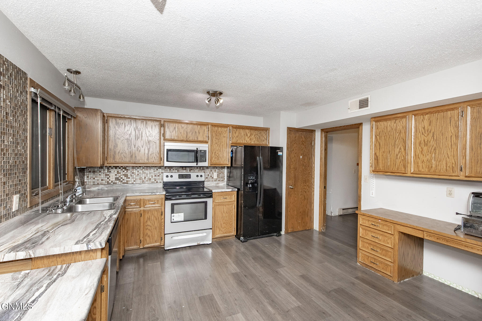 property viewer photo 15