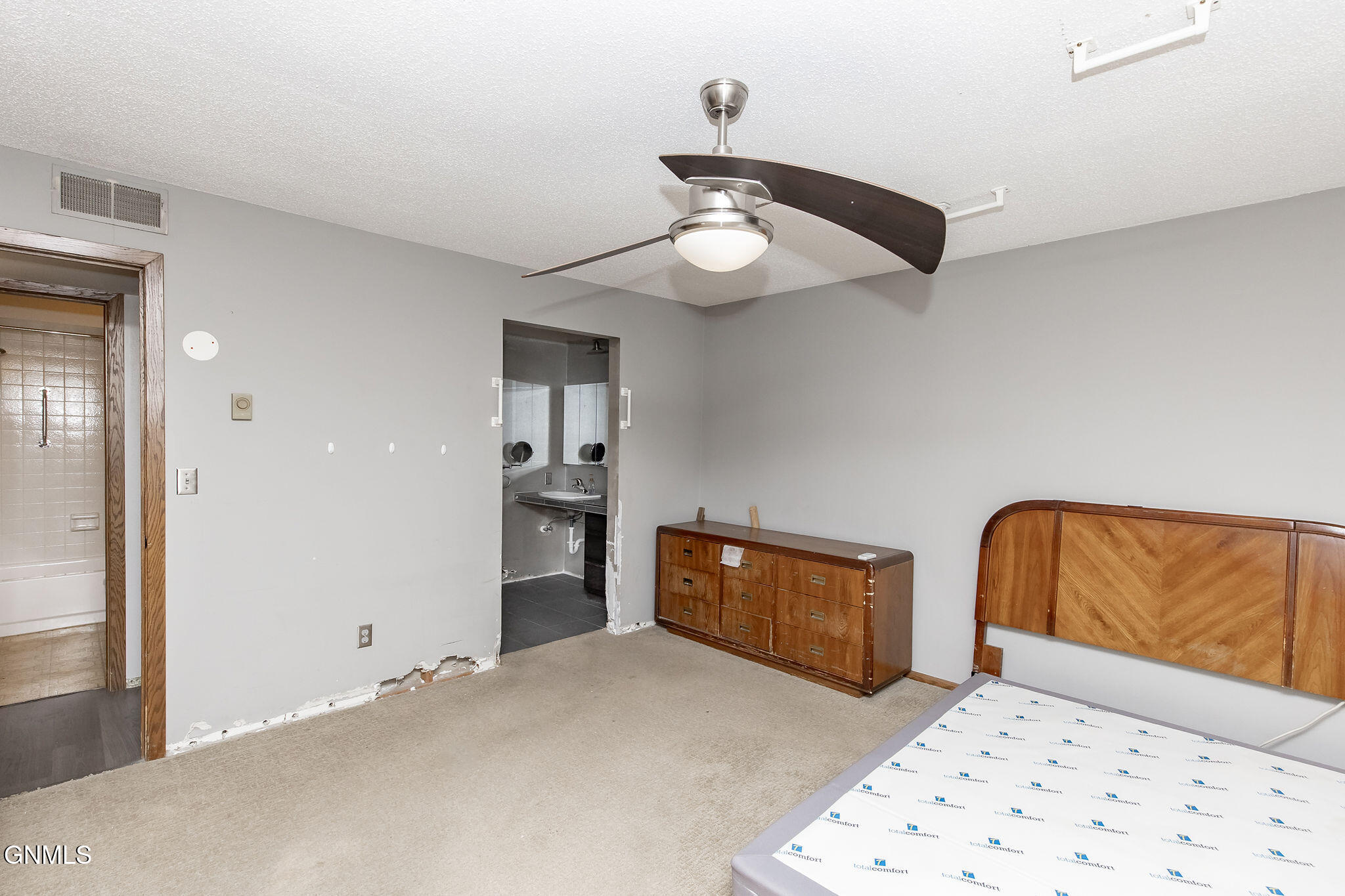 property viewer photo 22