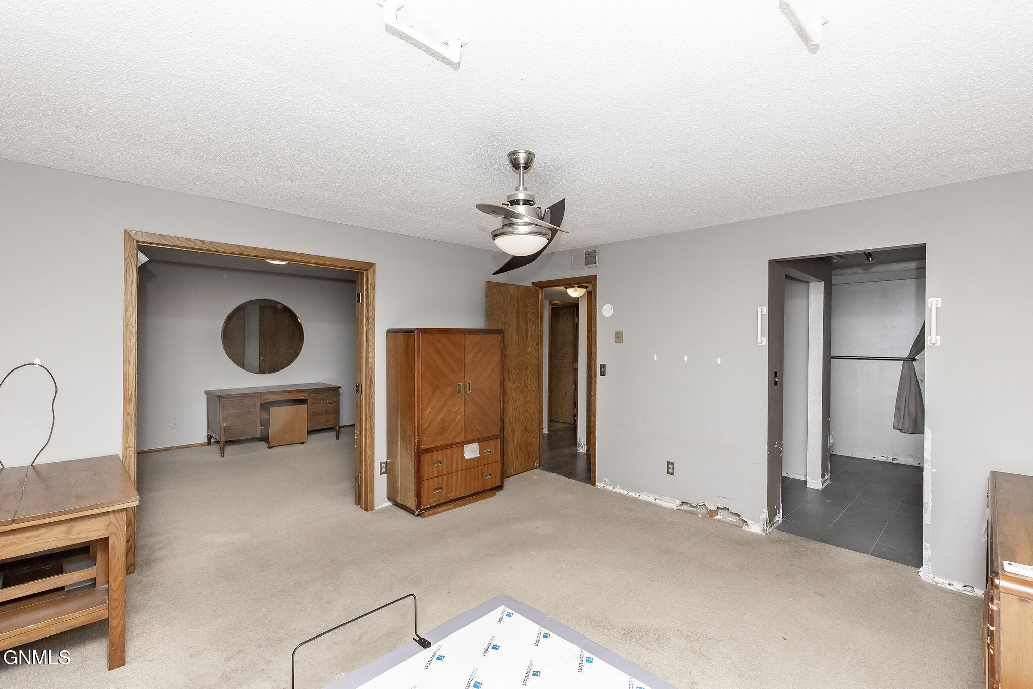 property viewer photo 23