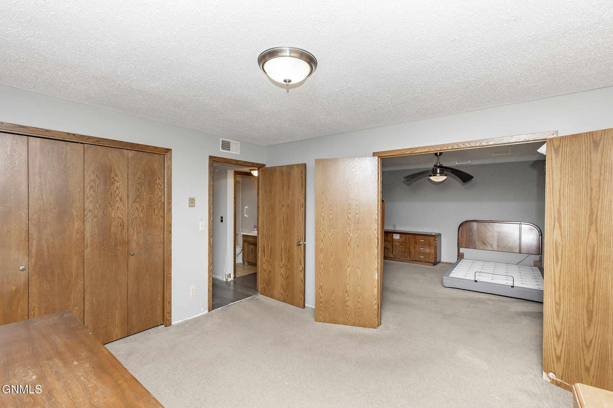 property viewer photo 27