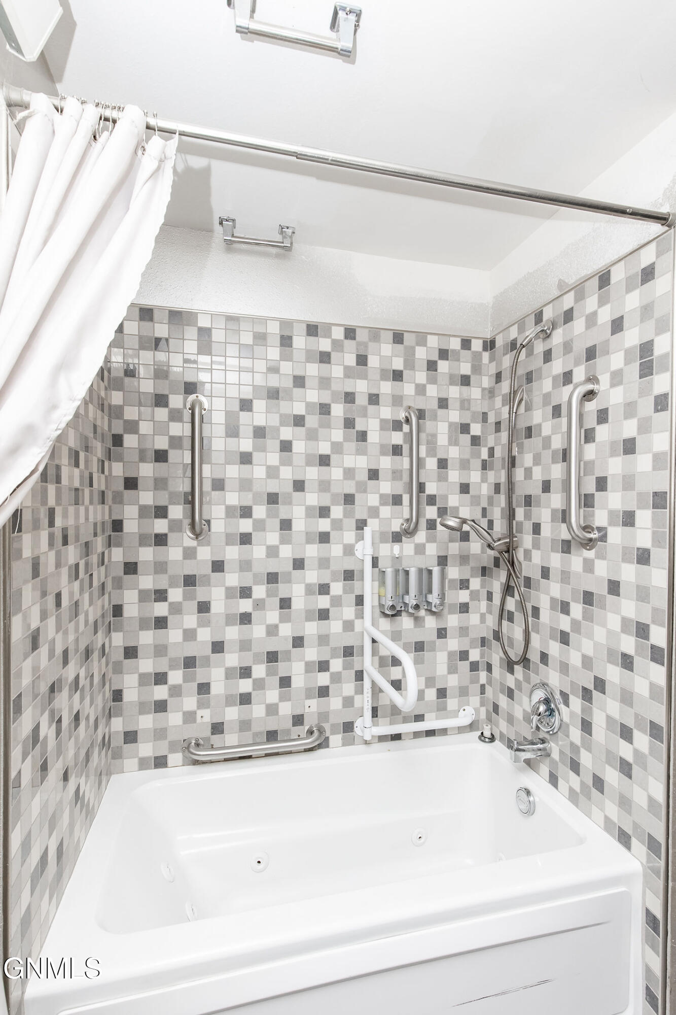 property viewer photo 32