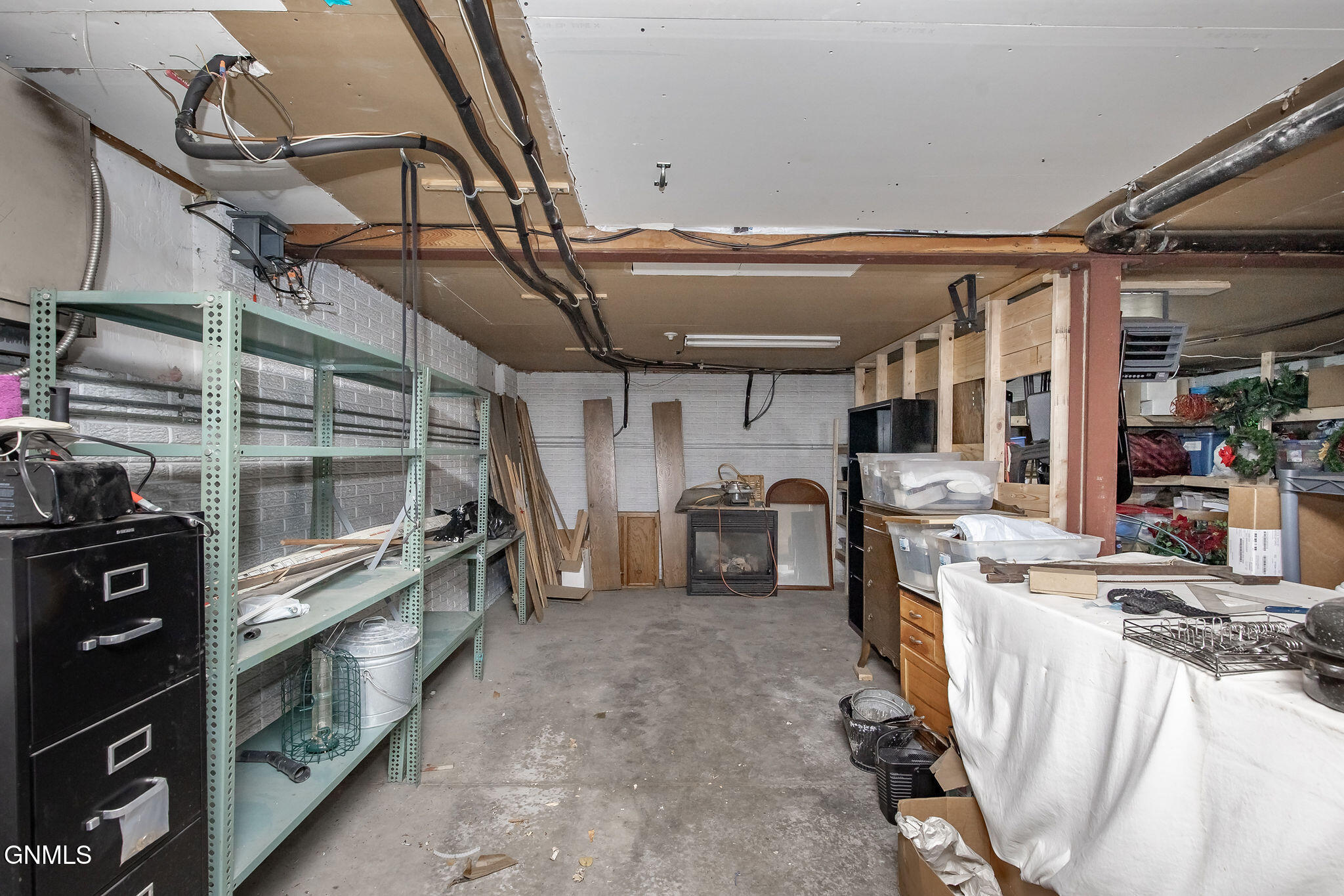 property viewer photo 45