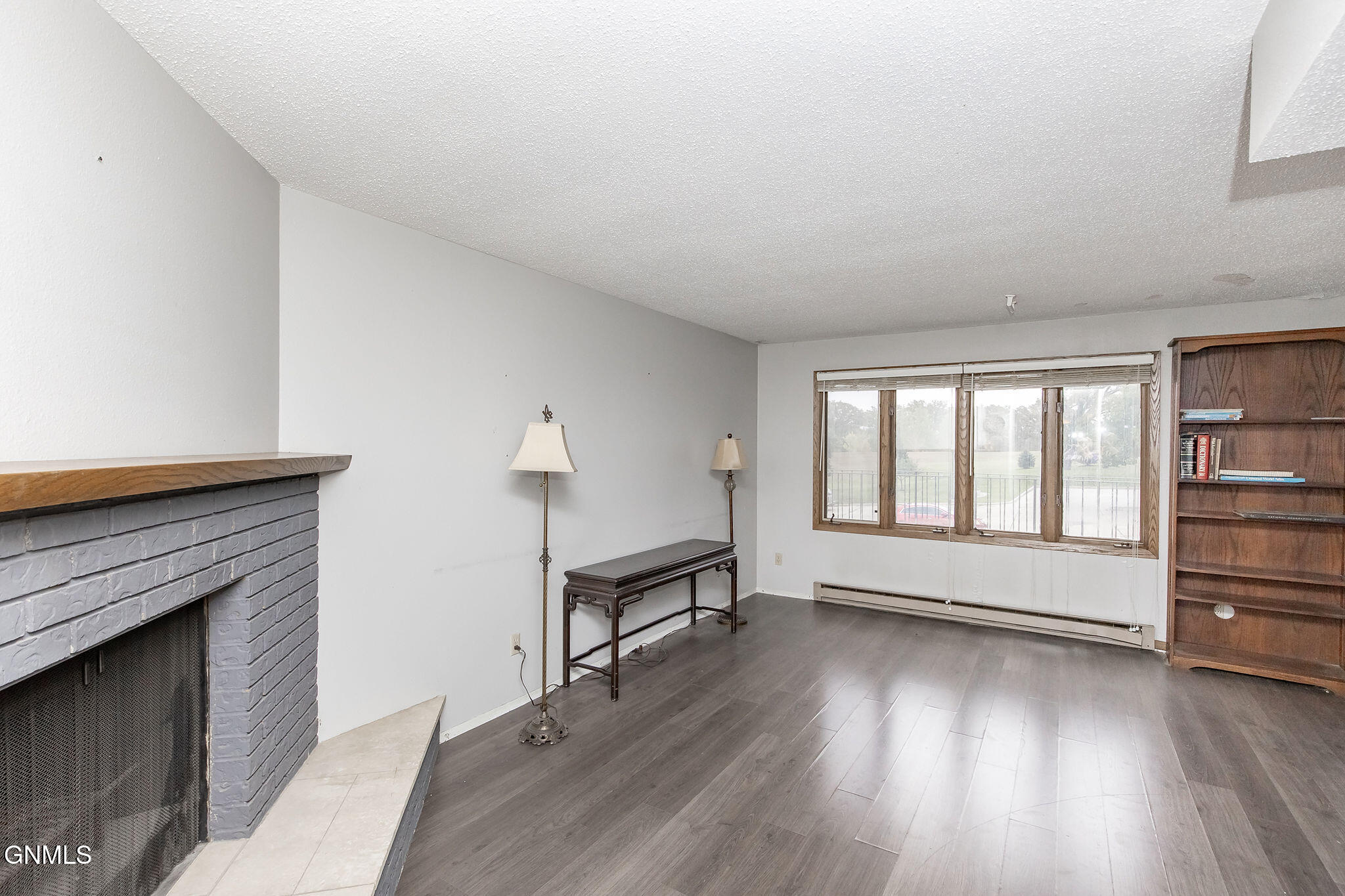 property viewer photo 6