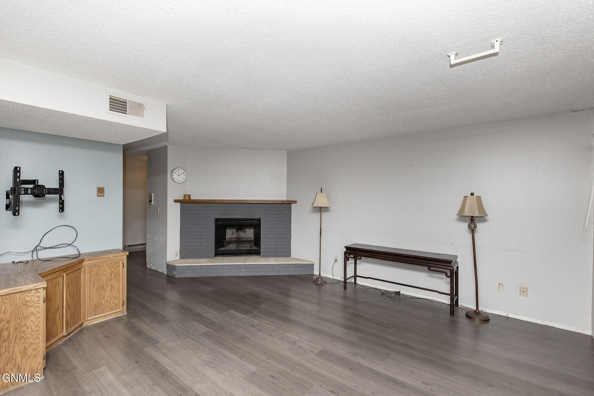 property viewer photo 9
