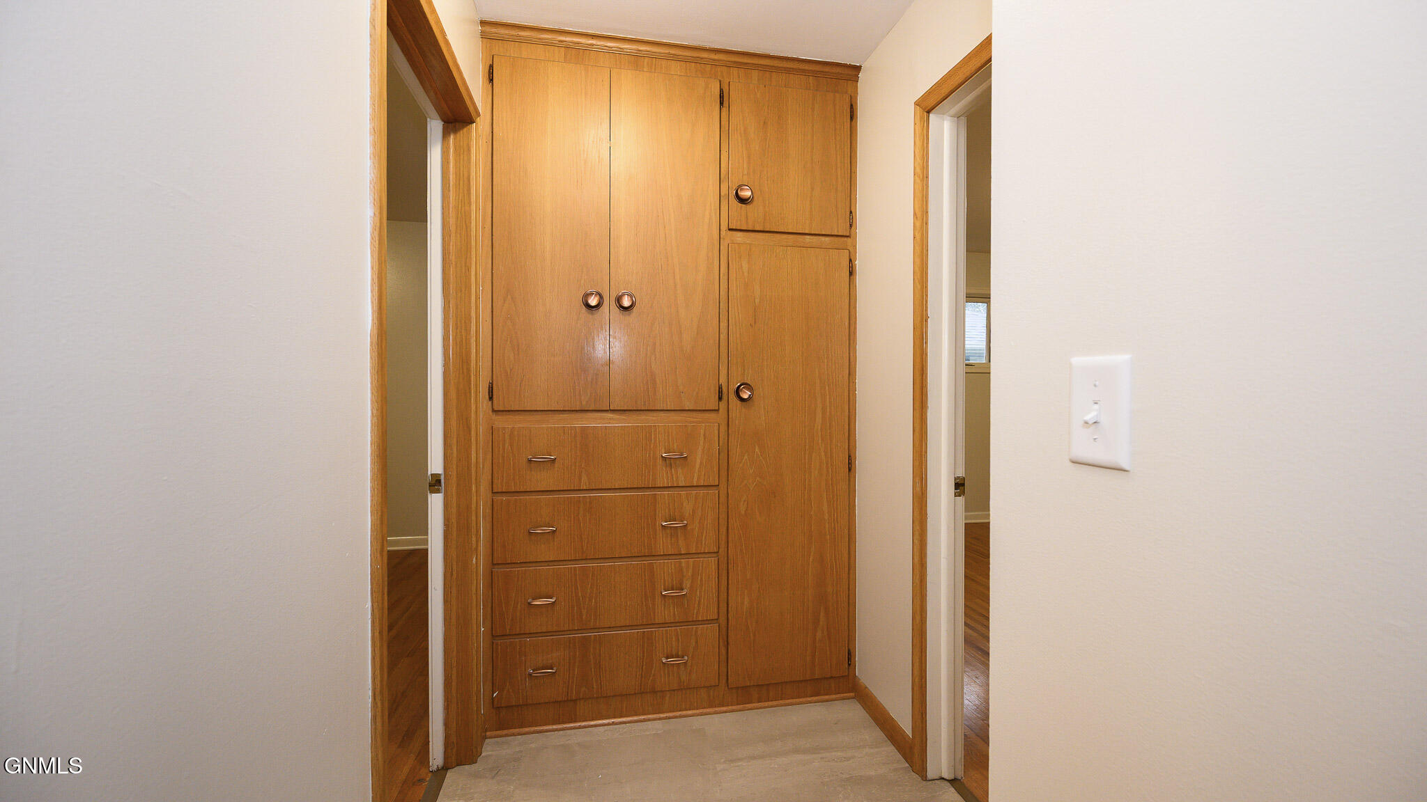 property viewer photo 23