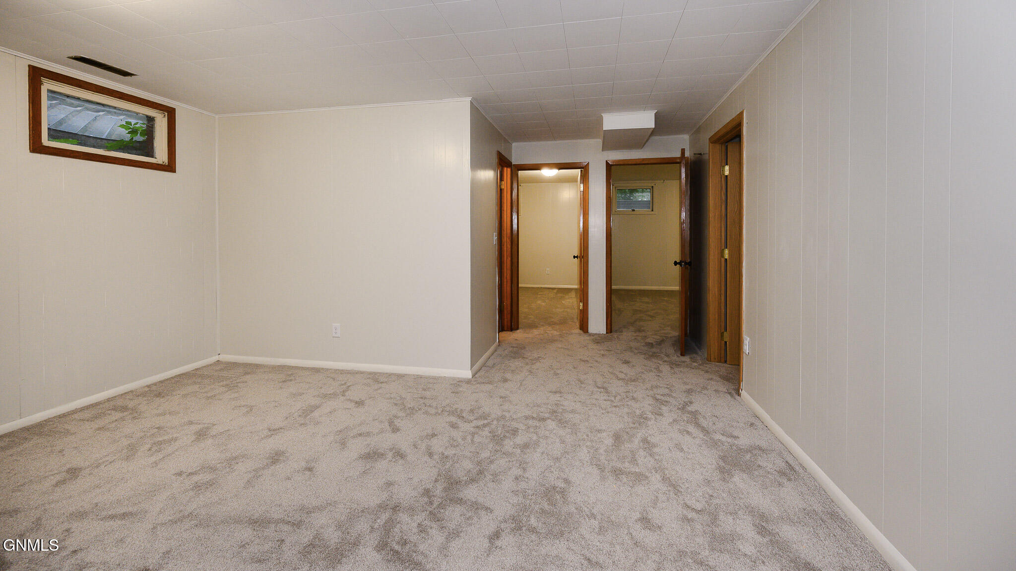 property viewer photo 24