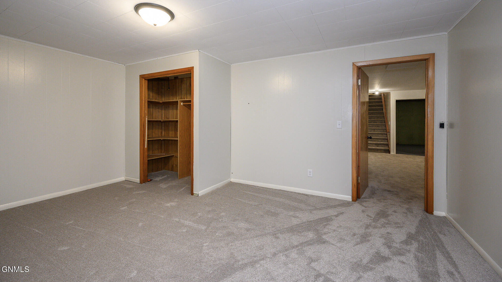 property viewer photo 31