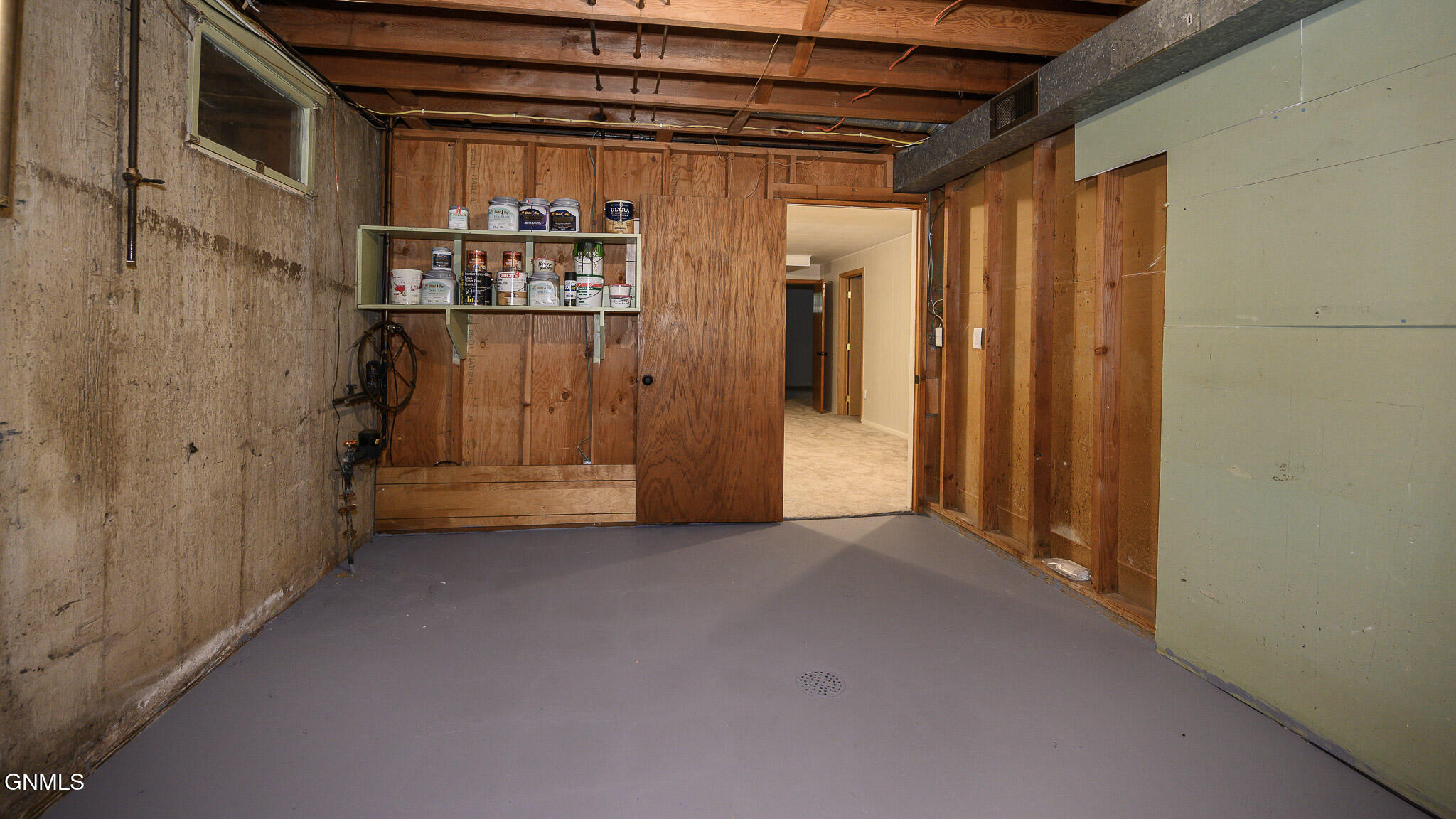 property viewer photo 35