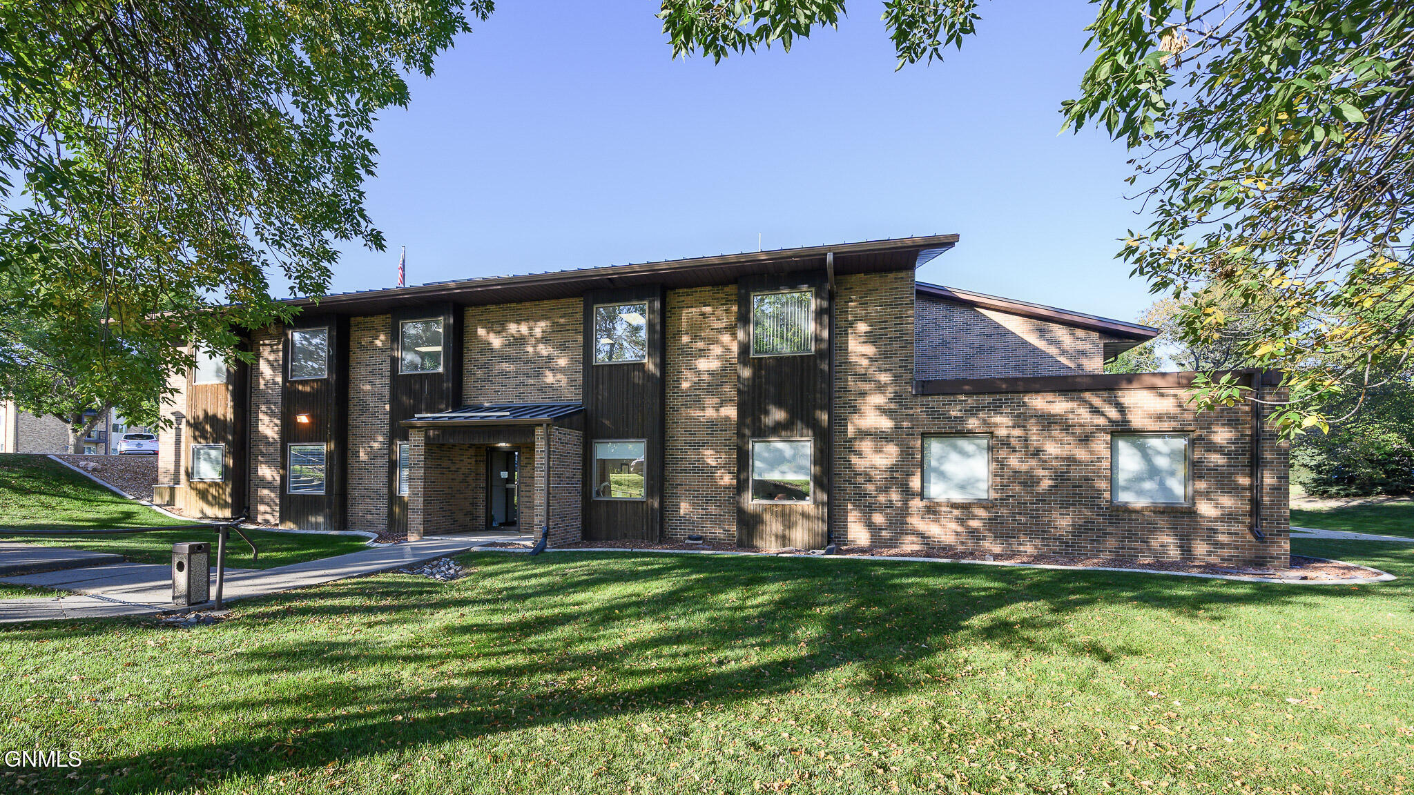 property viewer photo 10