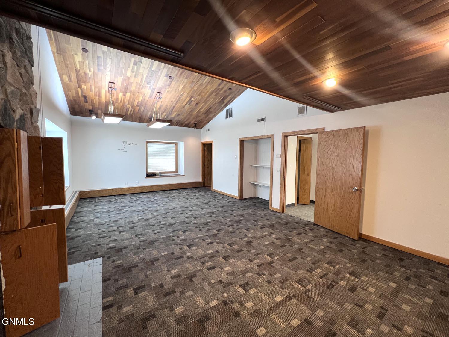 property viewer photo 35