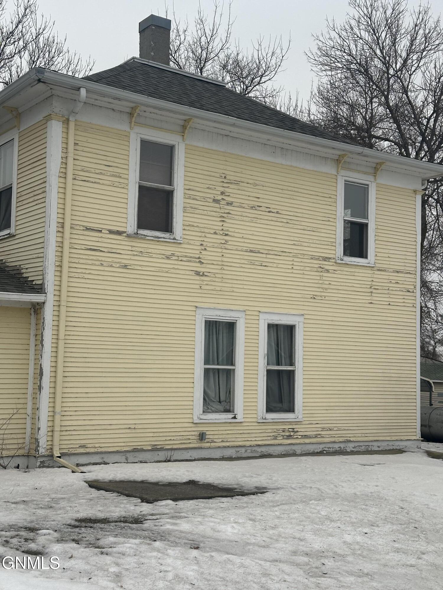 main property photo 14