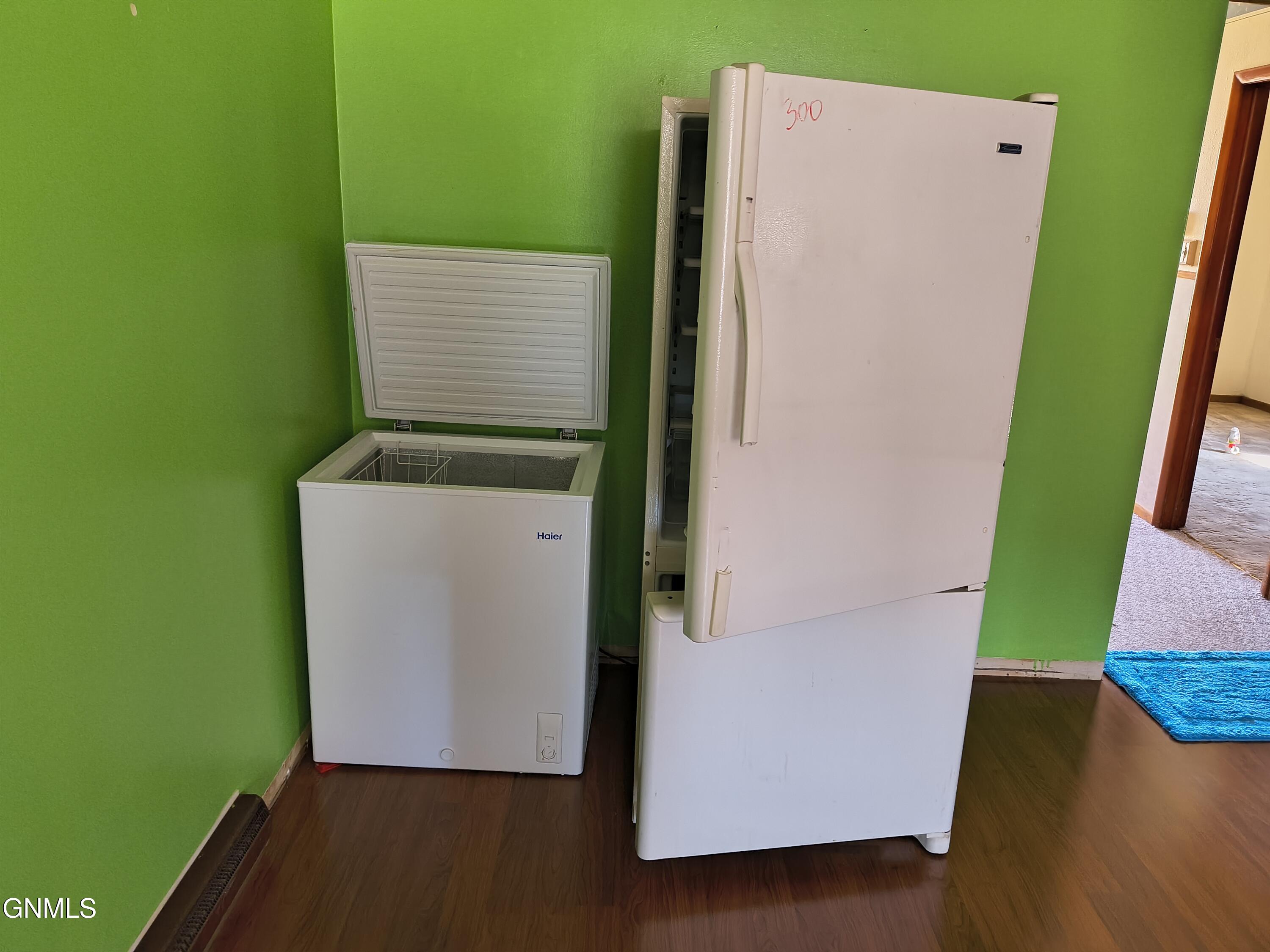 property viewer photo 19