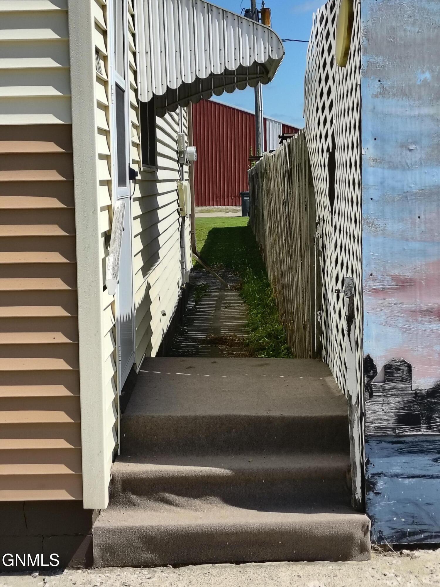 property viewer photo 2