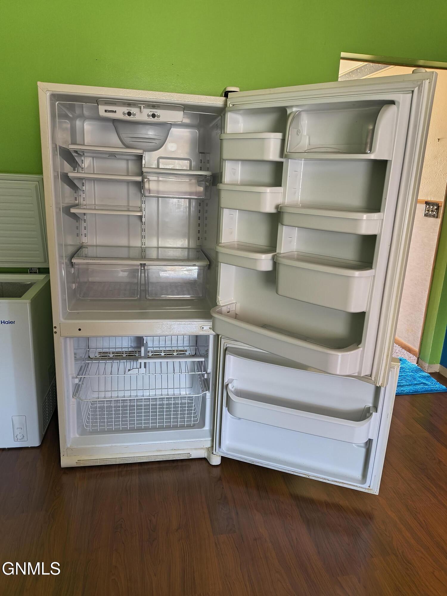 property viewer photo 21