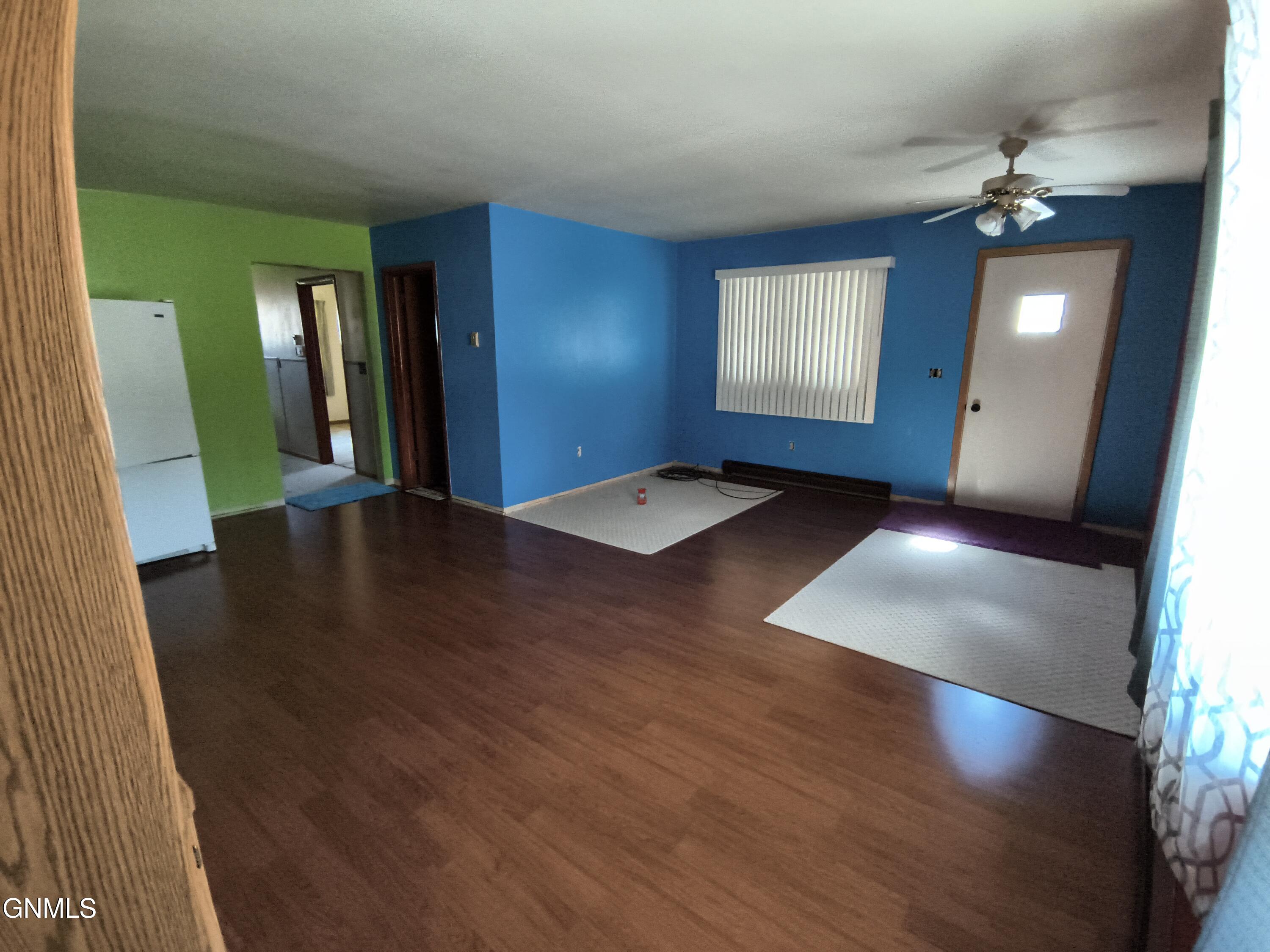 property viewer photo 27