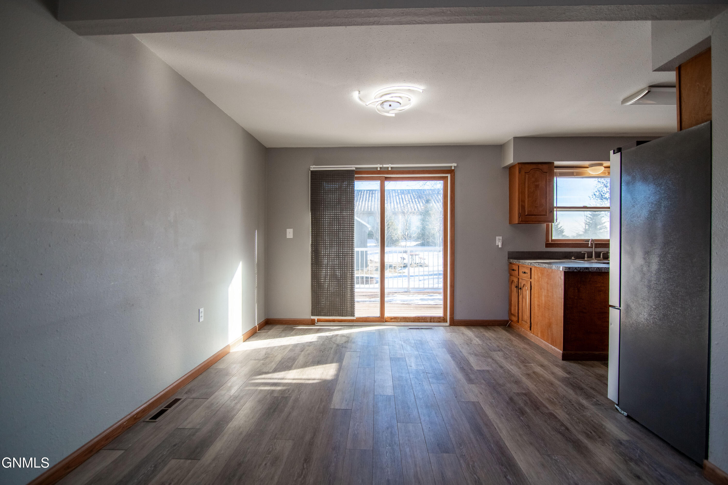 property viewer photo 10