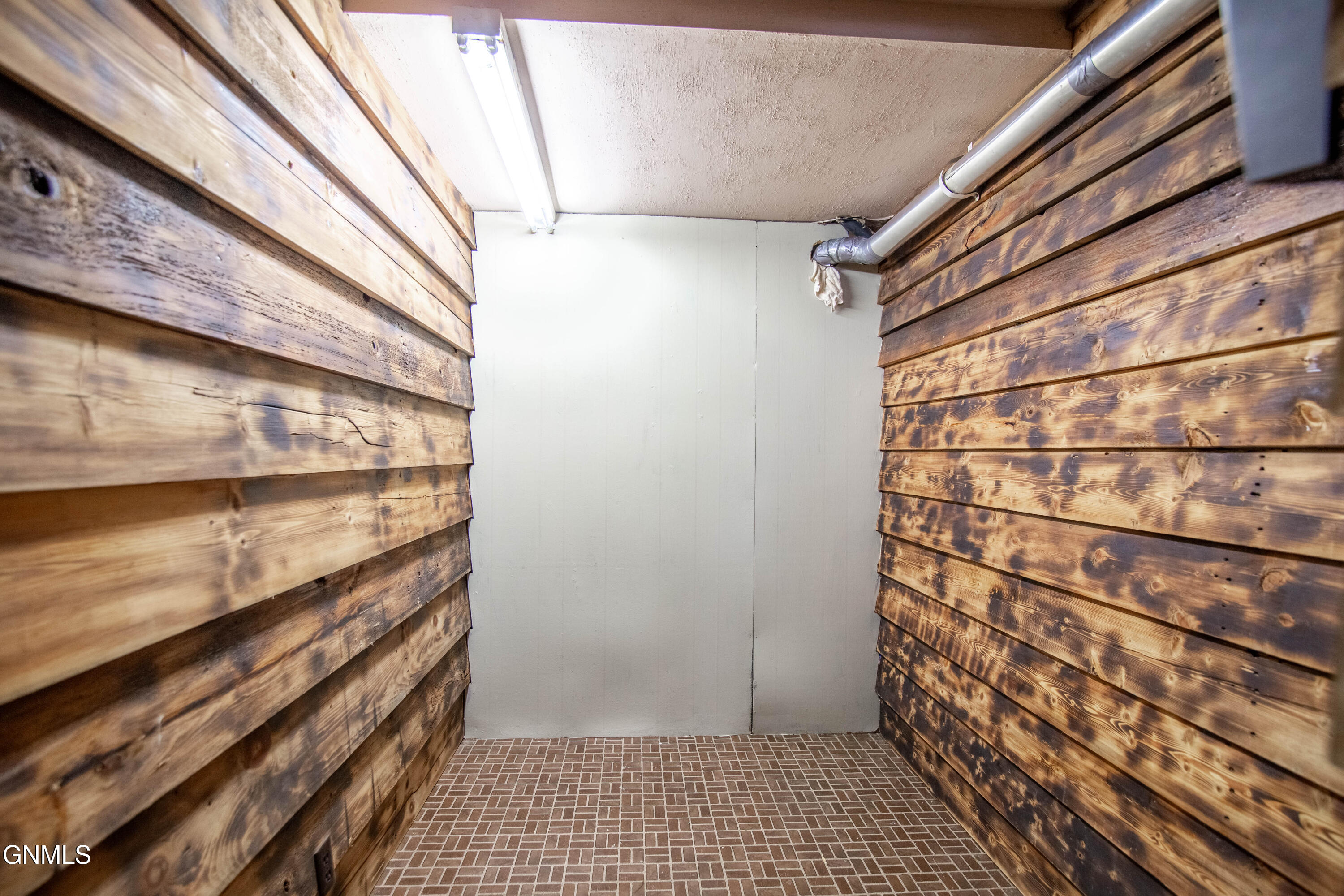 property viewer photo 21