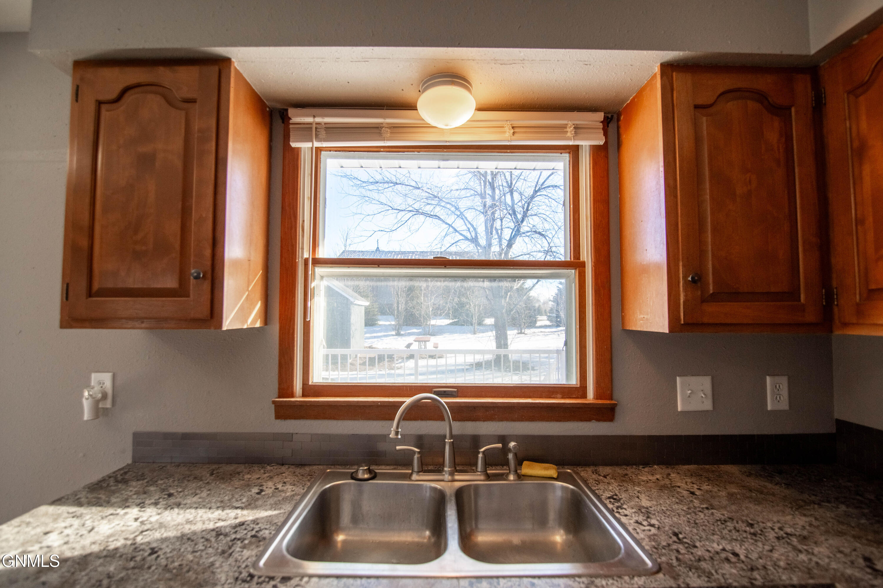 property viewer photo 6