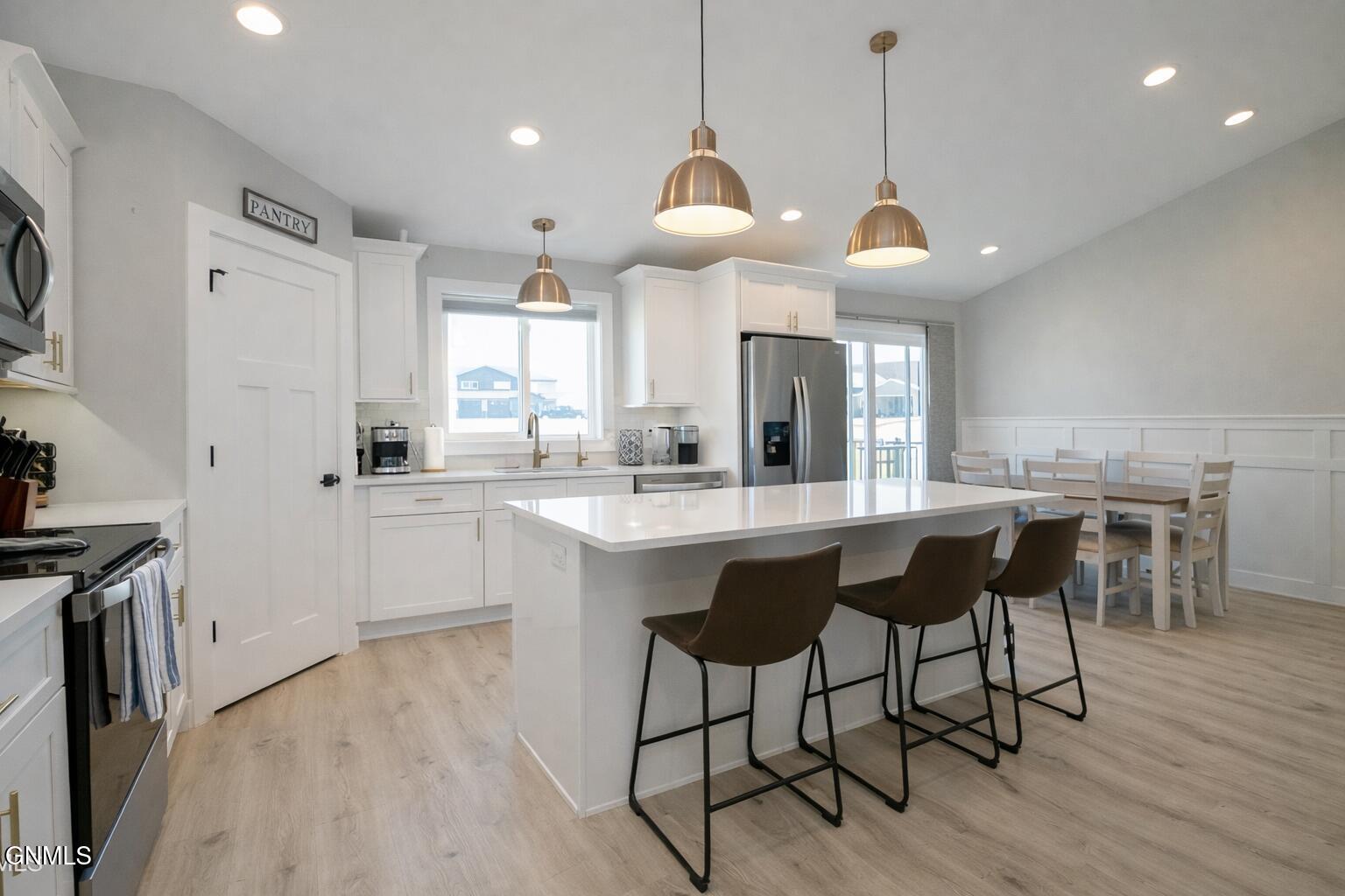 property viewer photo 20