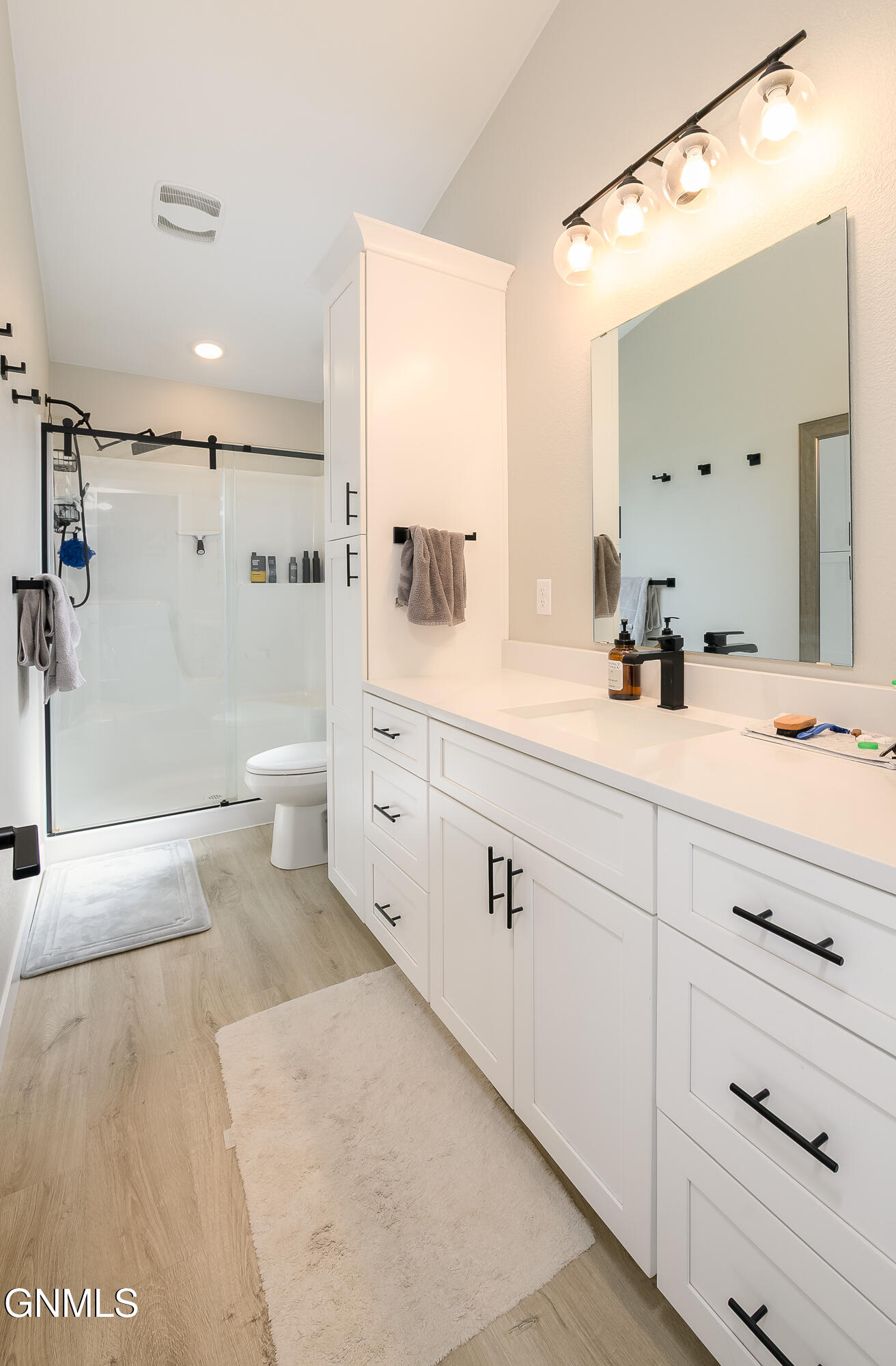 property viewer photo 8