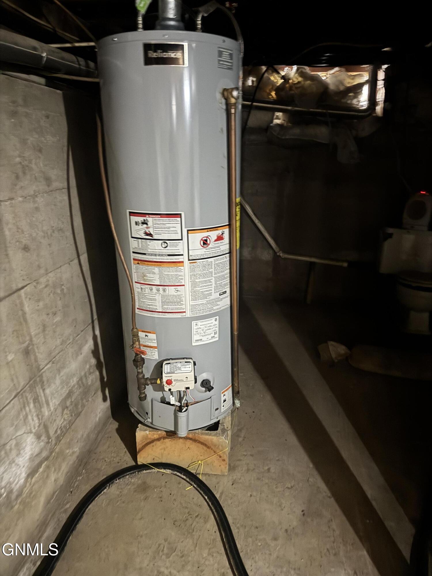 main property photo 11