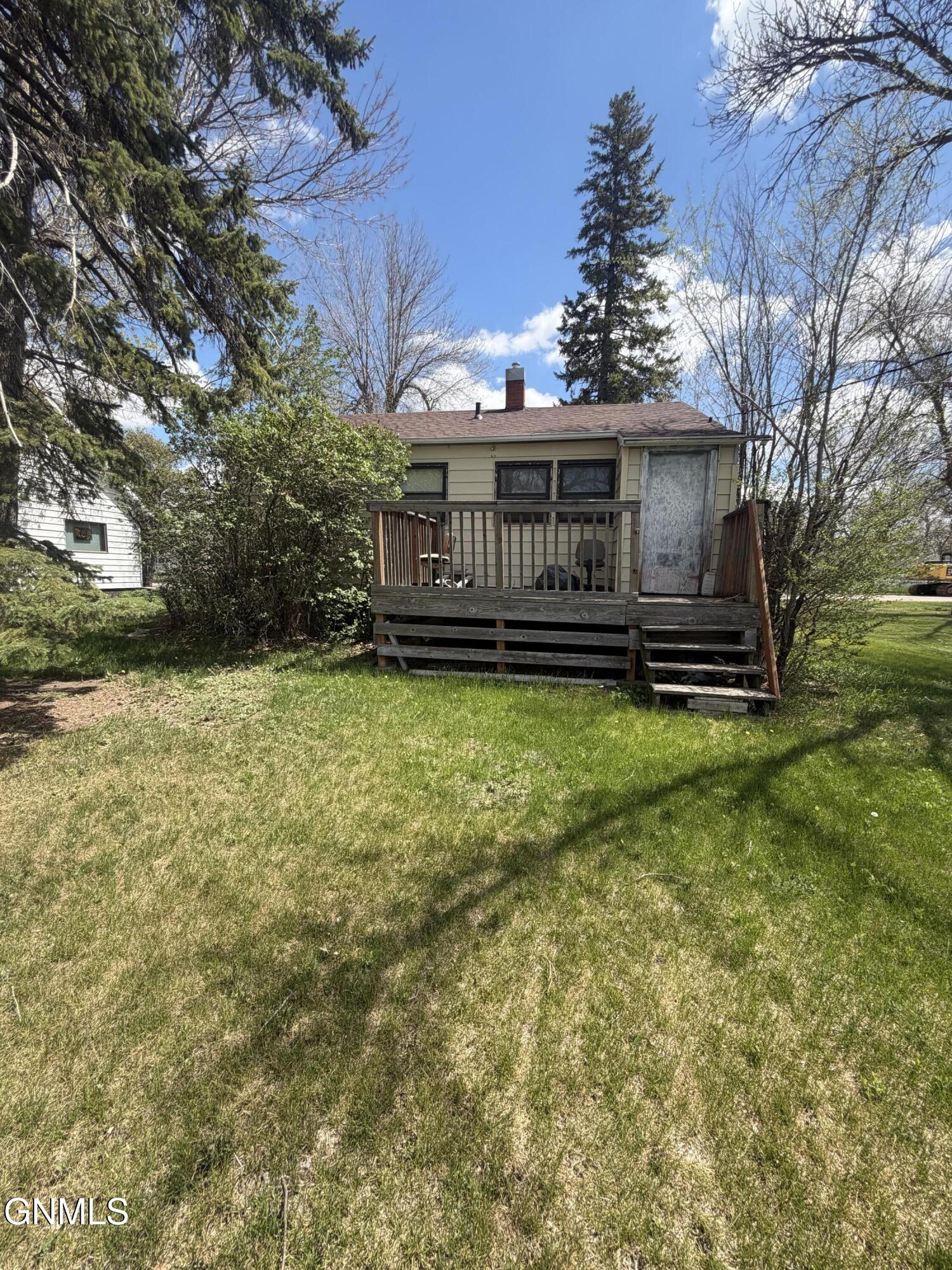 main property photo 17
