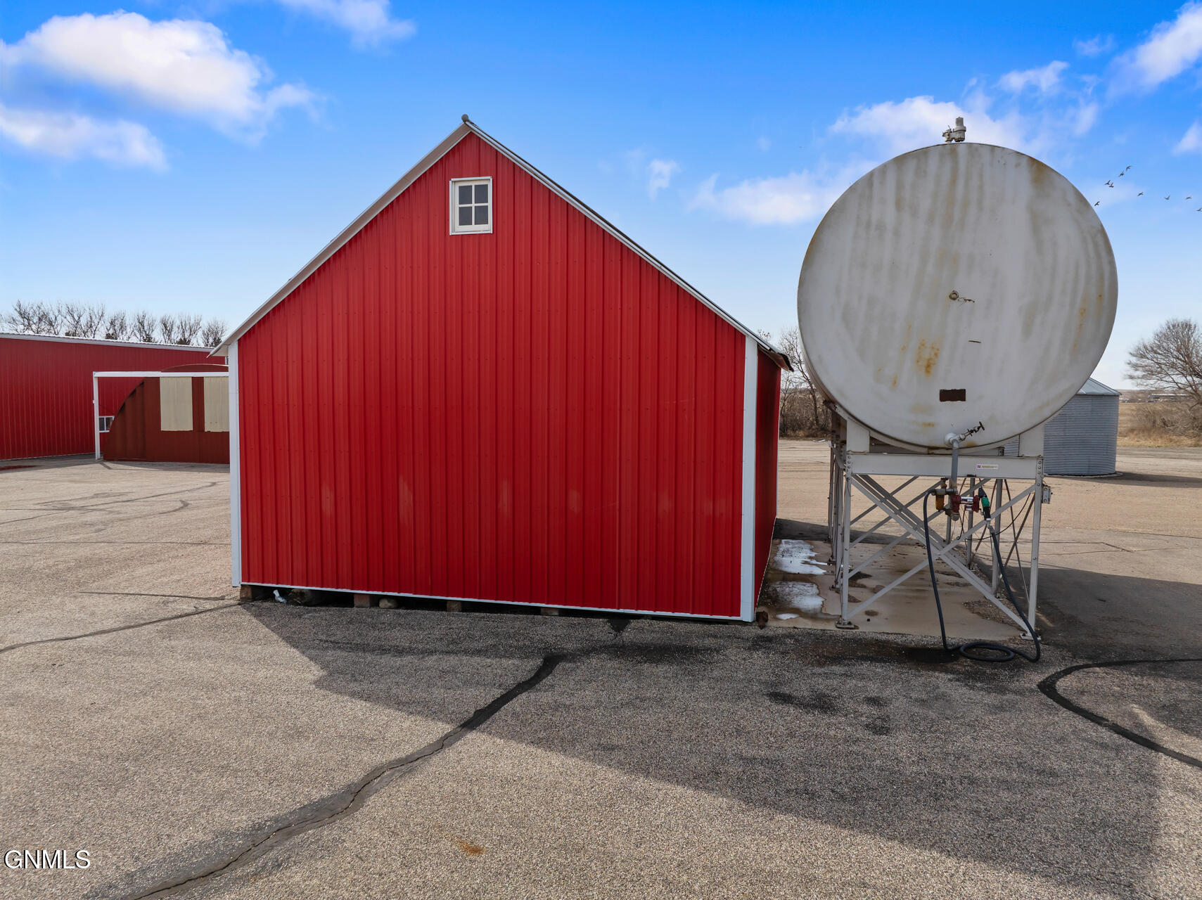 main property photo 57