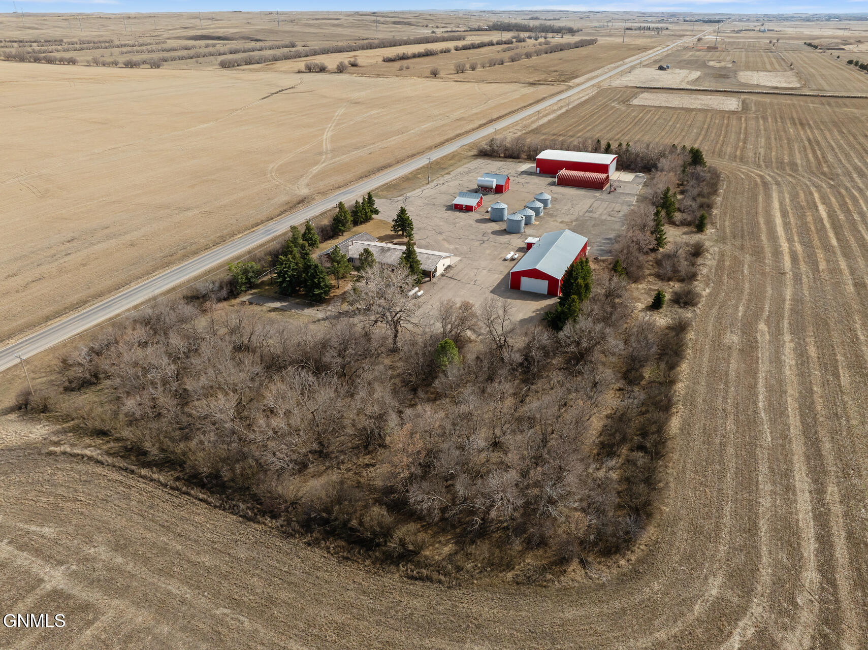main property photo 59