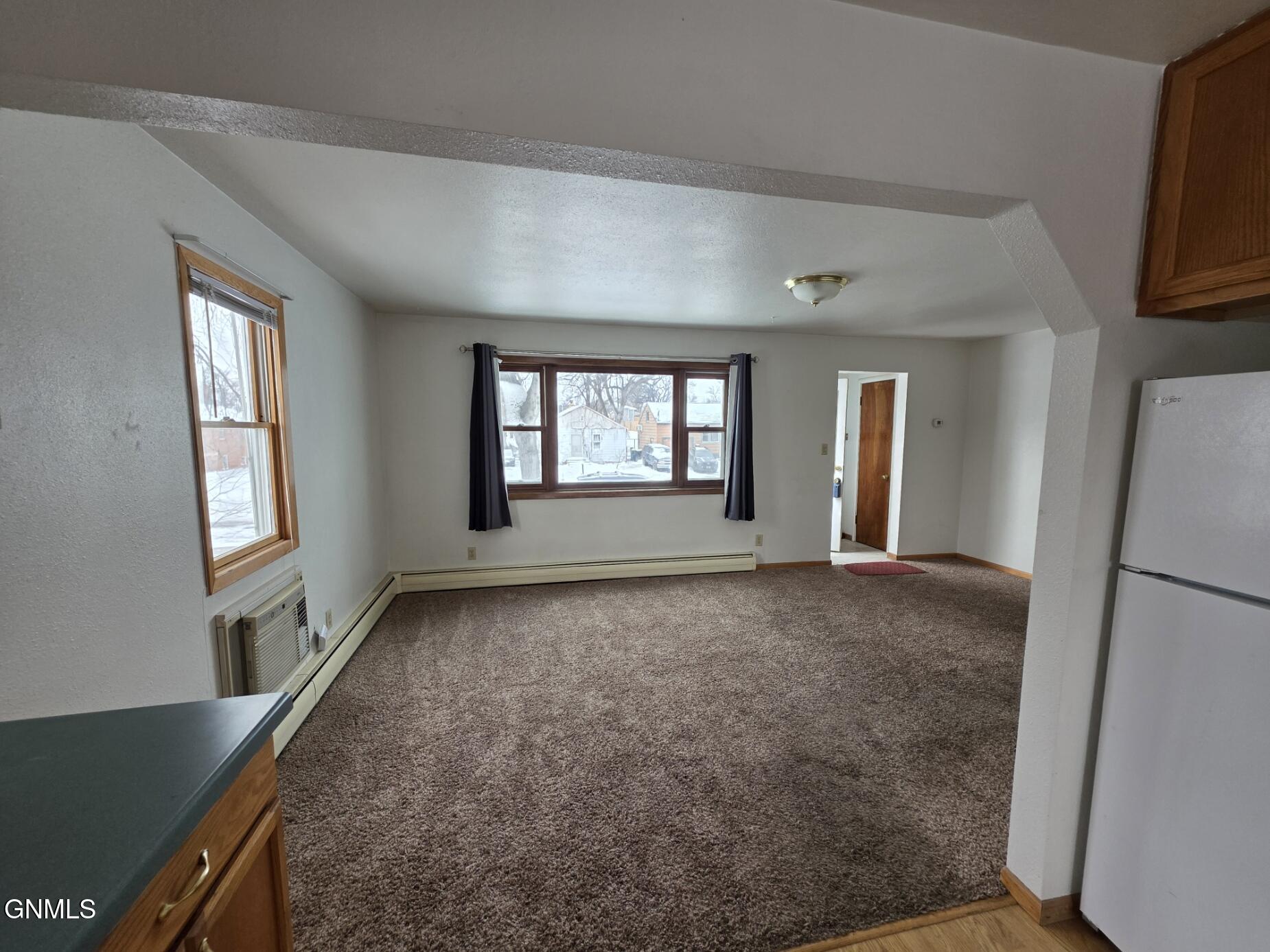 property viewer photo 2