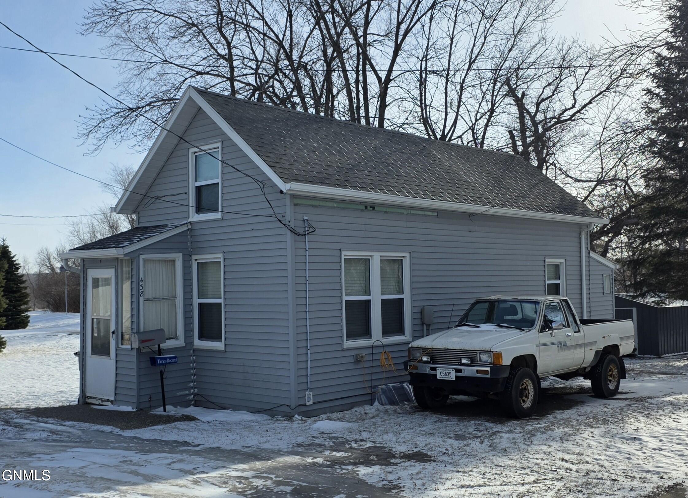 main property photo 0