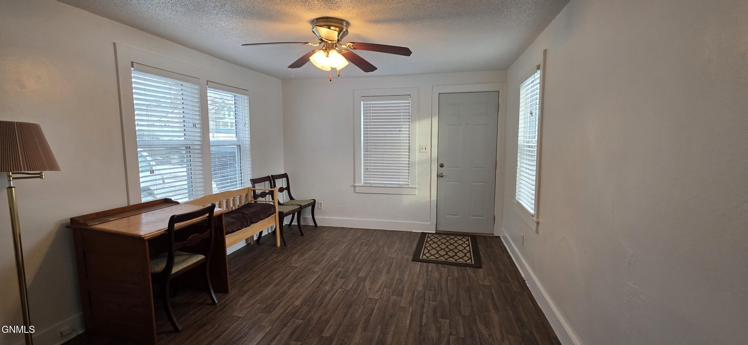 property viewer photo 1