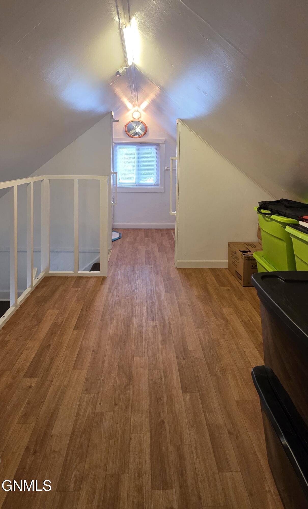 property viewer photo 10