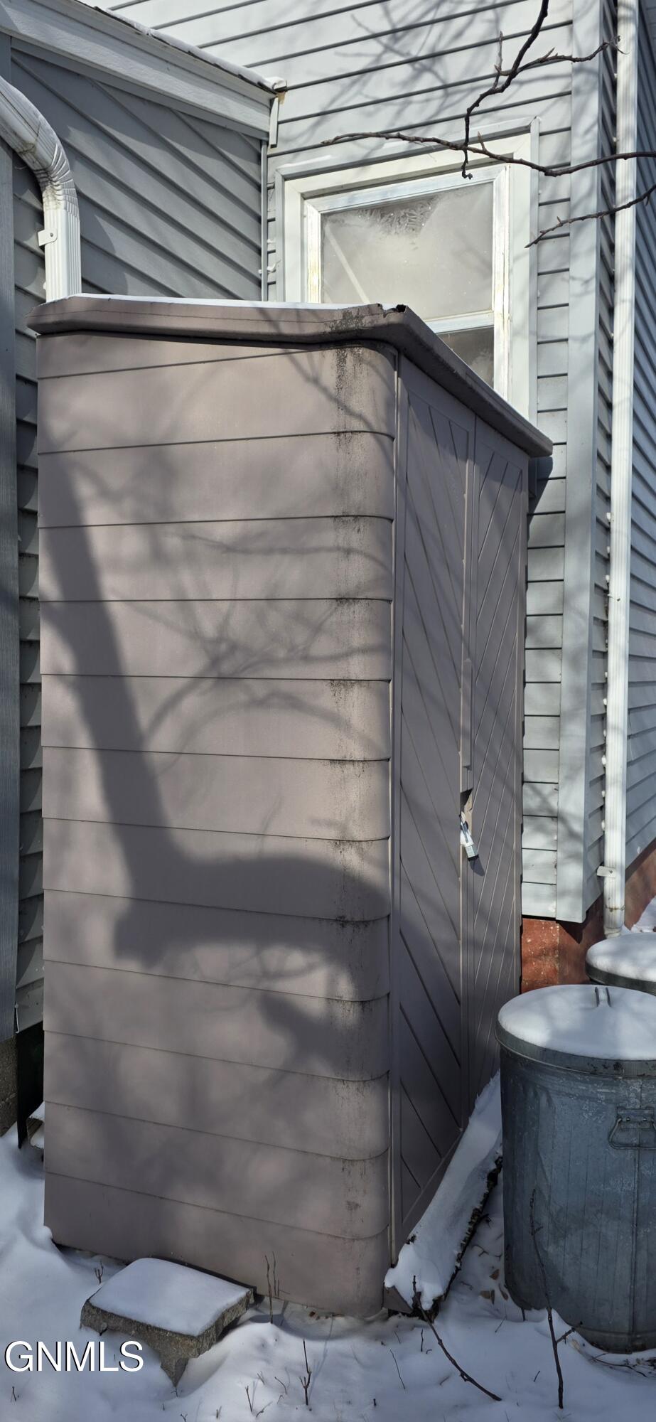 property viewer photo 18