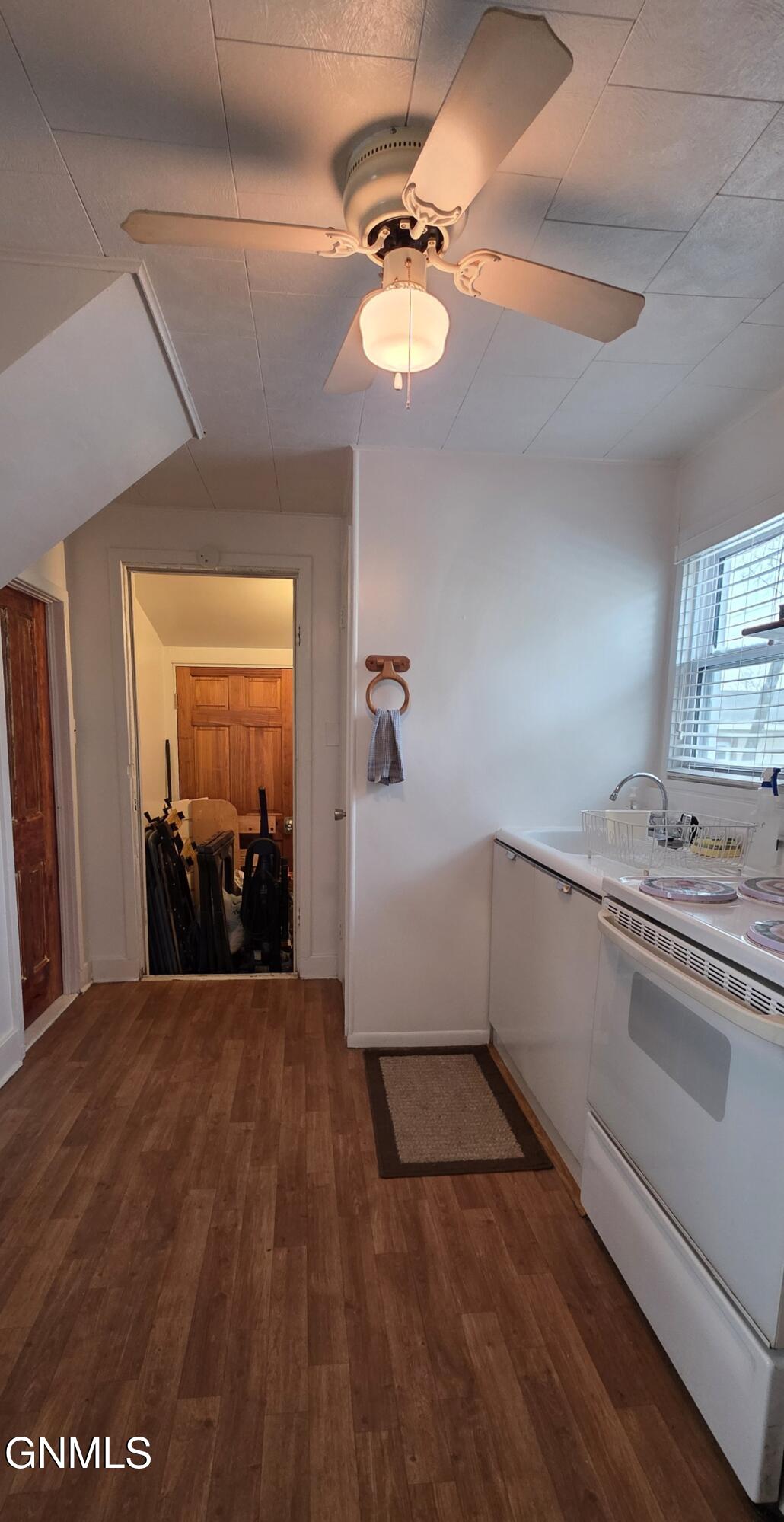property viewer photo 6