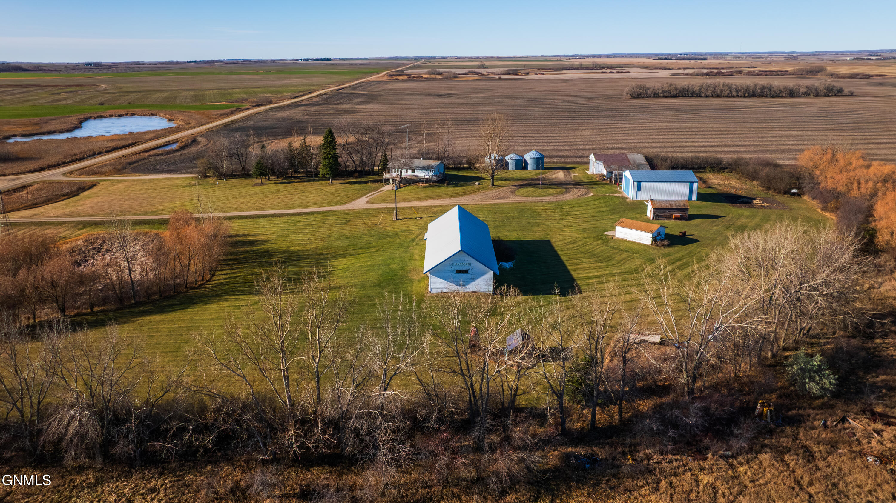 main property photo 3