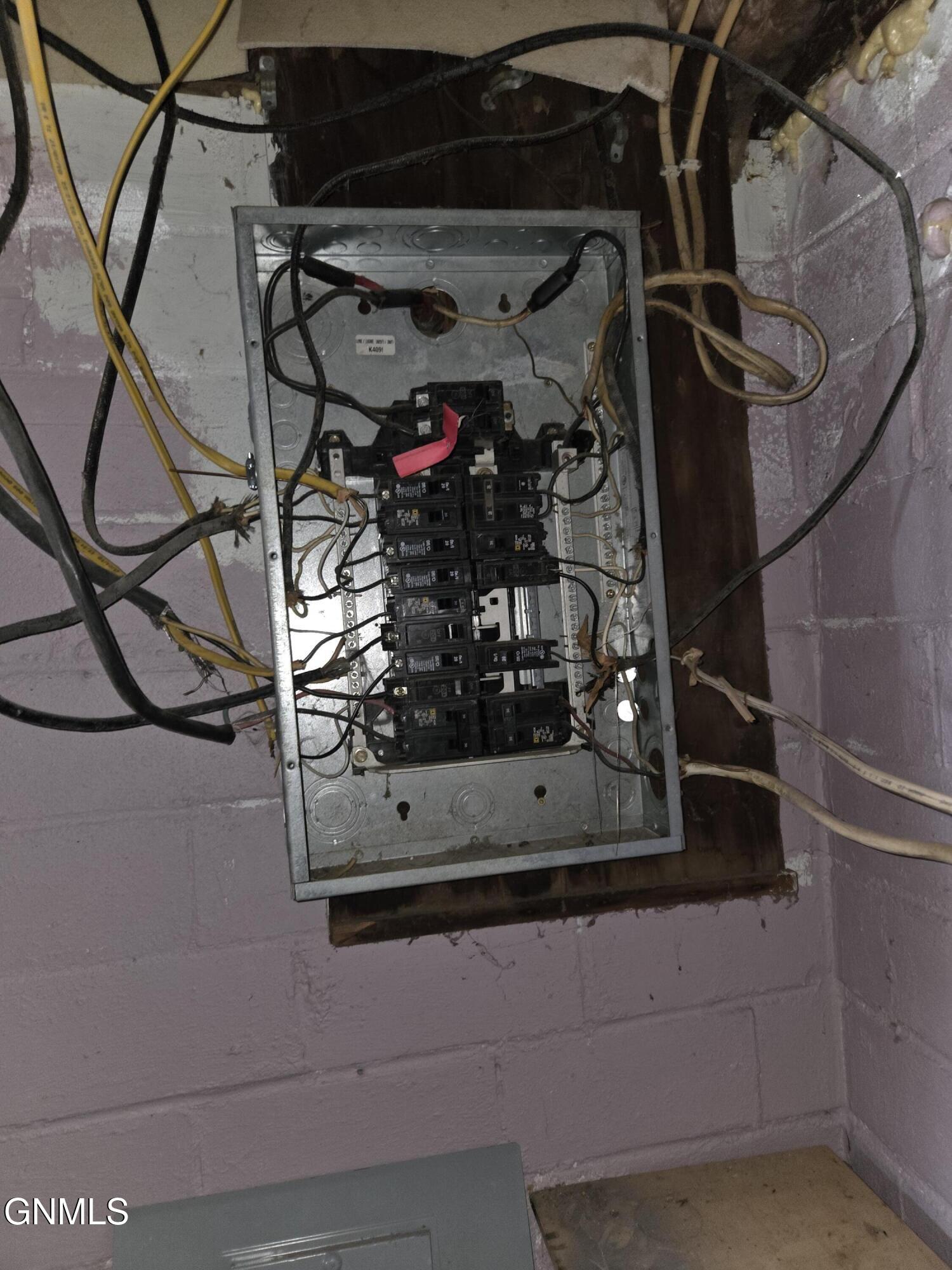 main property photo 14