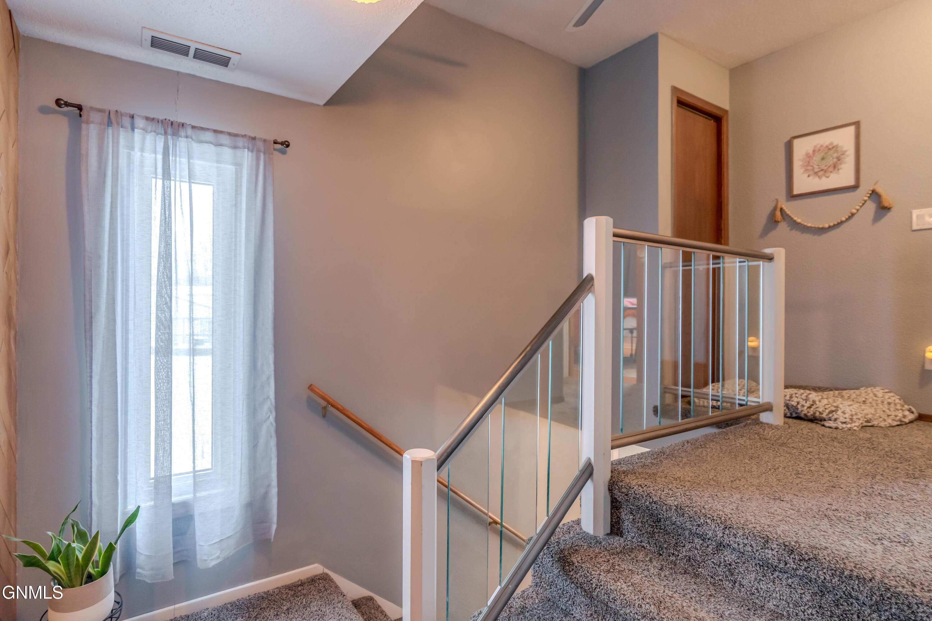 property viewer photo 22