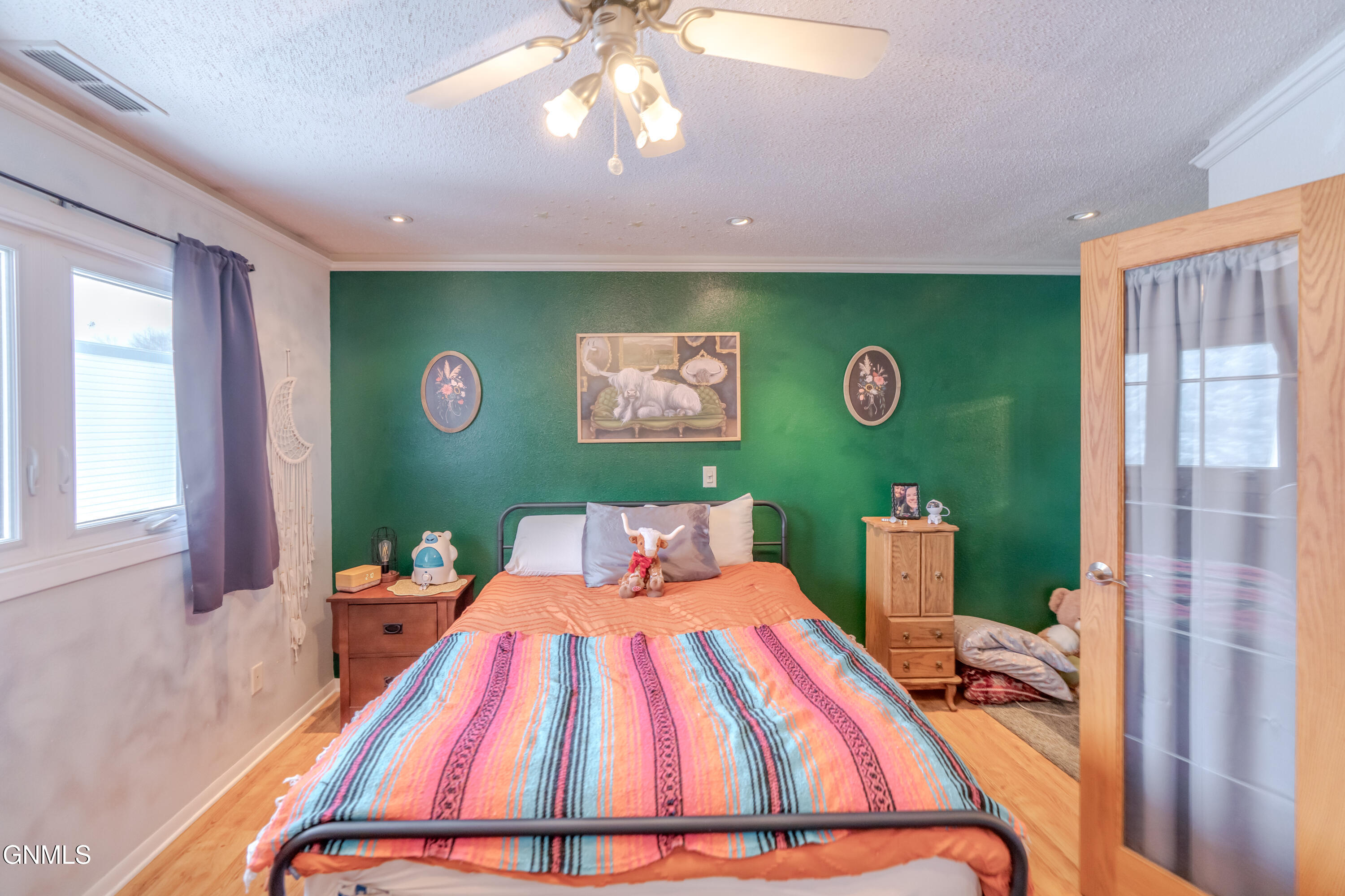 property viewer photo 31