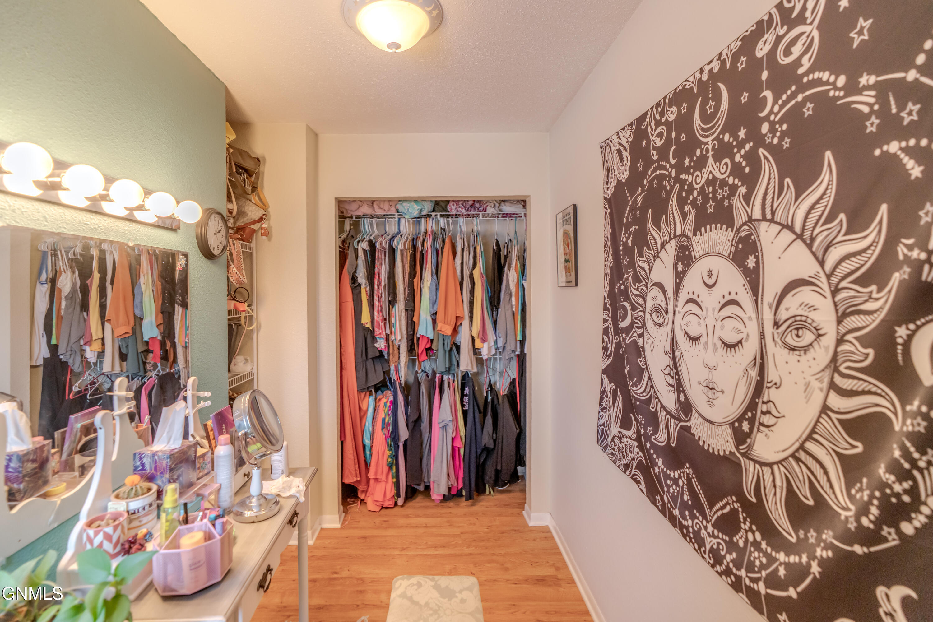 property viewer photo 35